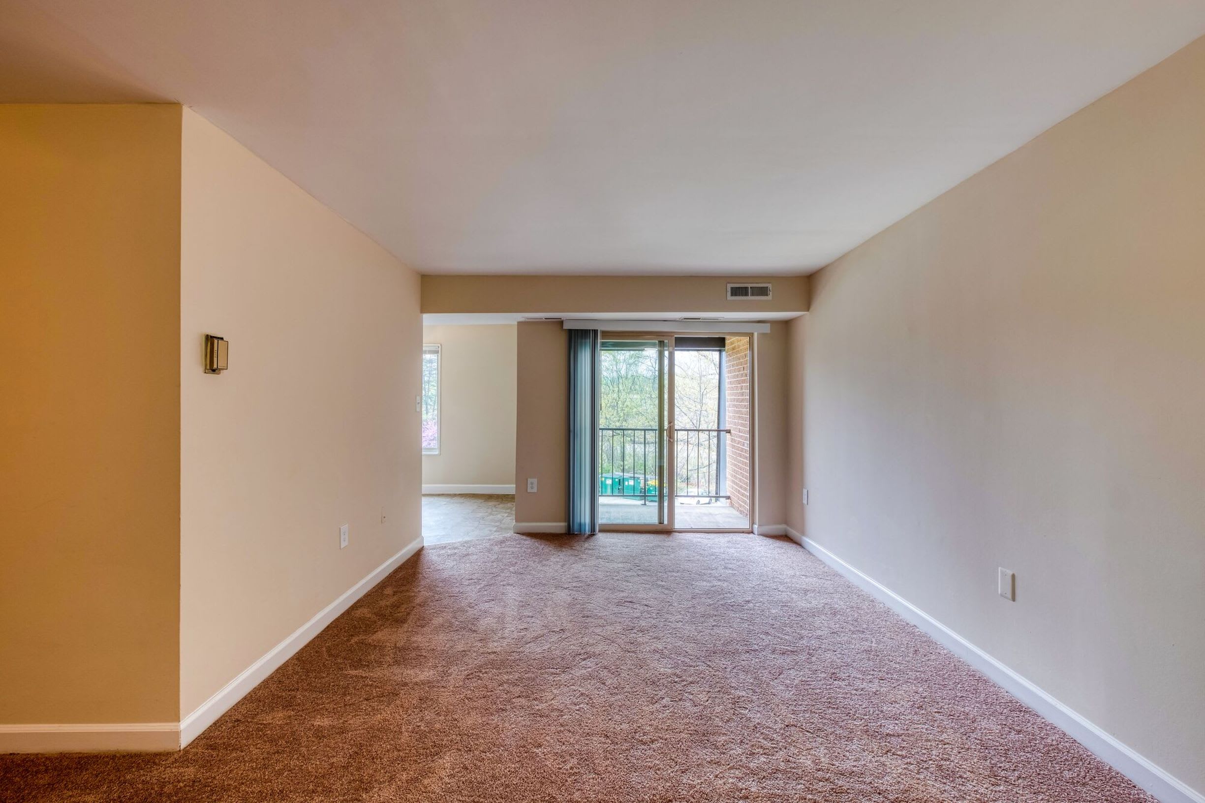 Oakton Park Apartments – photo 5