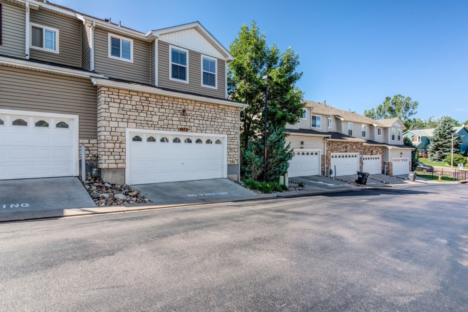 3 Bedroom Townhome In Northeast Colorado Springs – photo 3