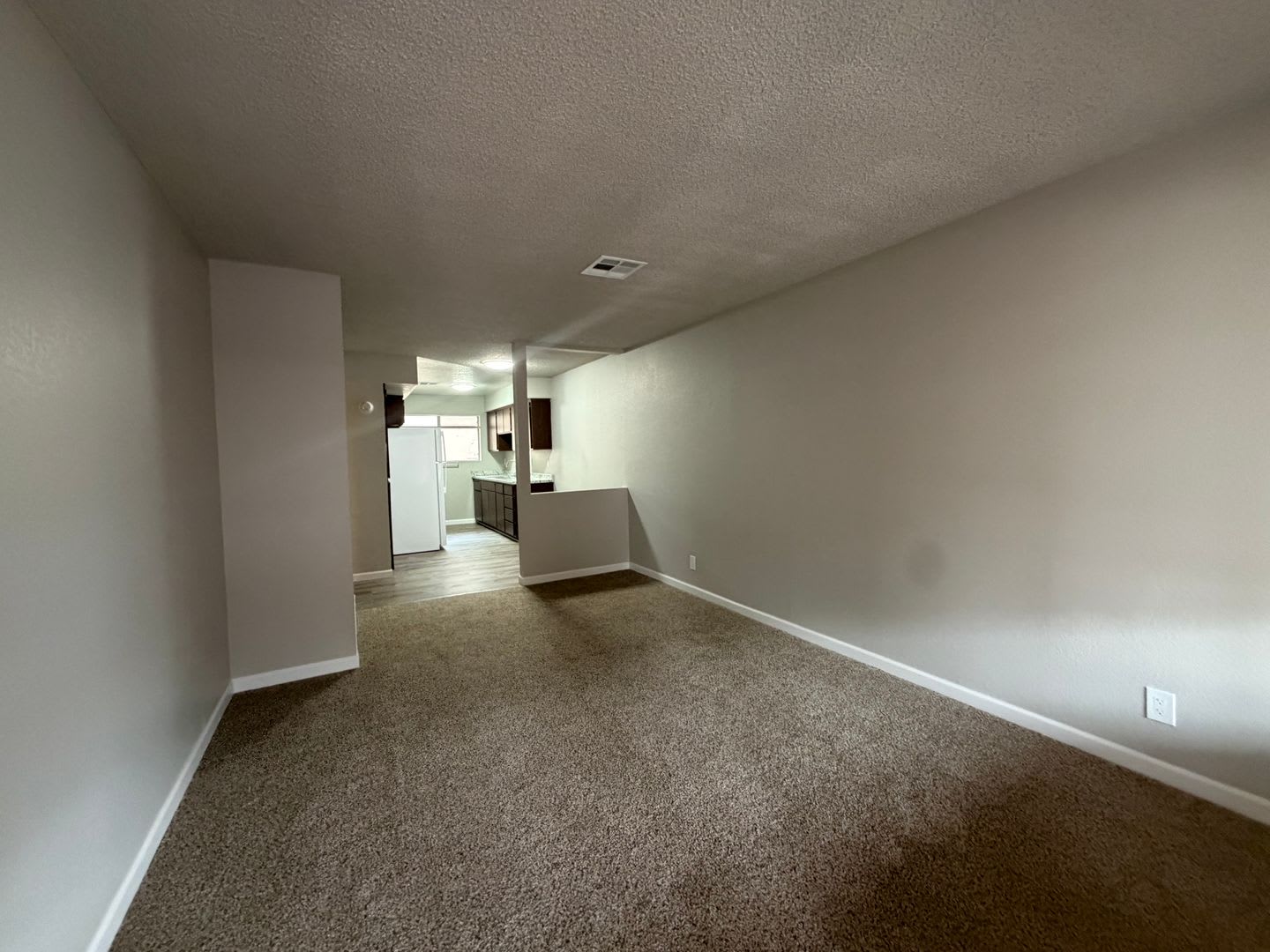 Updated 2 Bedroom Apartment in Bullhead City! – photo 3