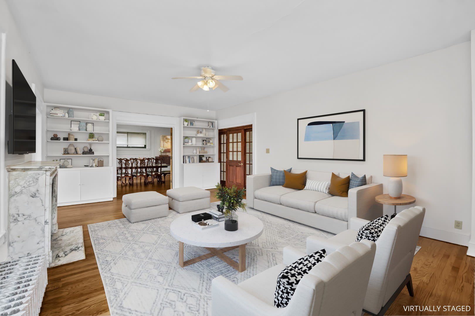 1347 E Hyde Park Boulevard – photo 5