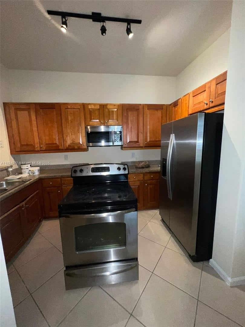 3500 Oaks Clubhouse Drive 207, Pompano Beach, FL 33069 – photo 2