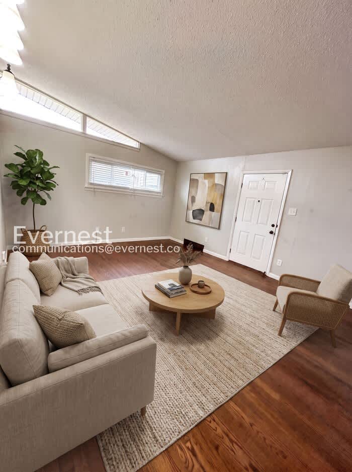 1130 Trampe Avenue – photo 3
