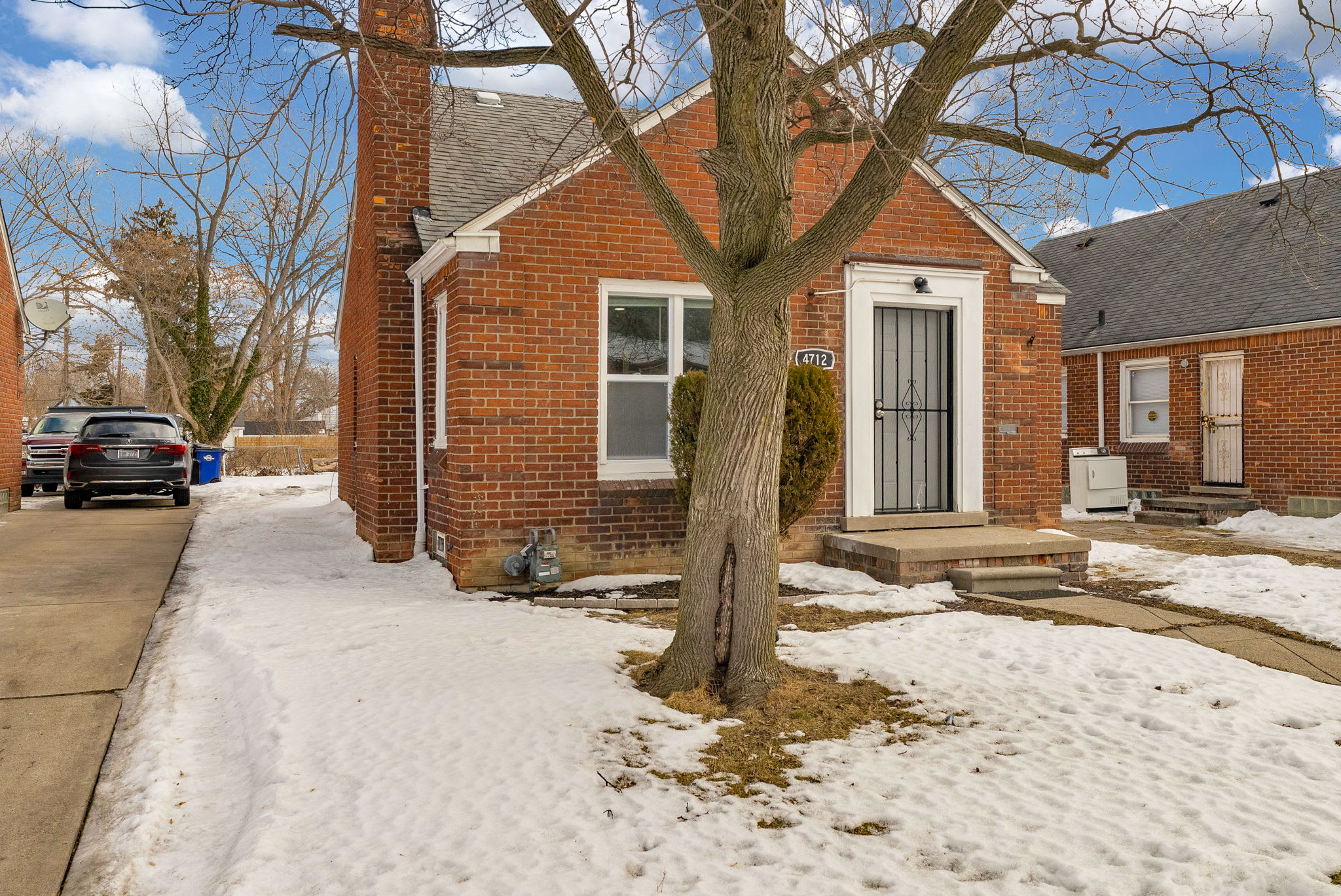 4712 Cadieux Road – photo 4