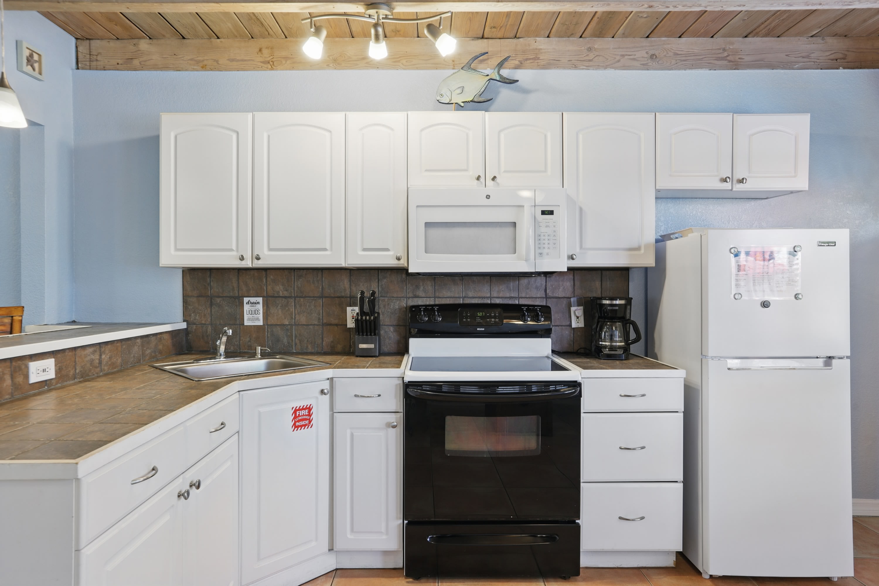 1381 South Orlando Avenue#4 – photo 5