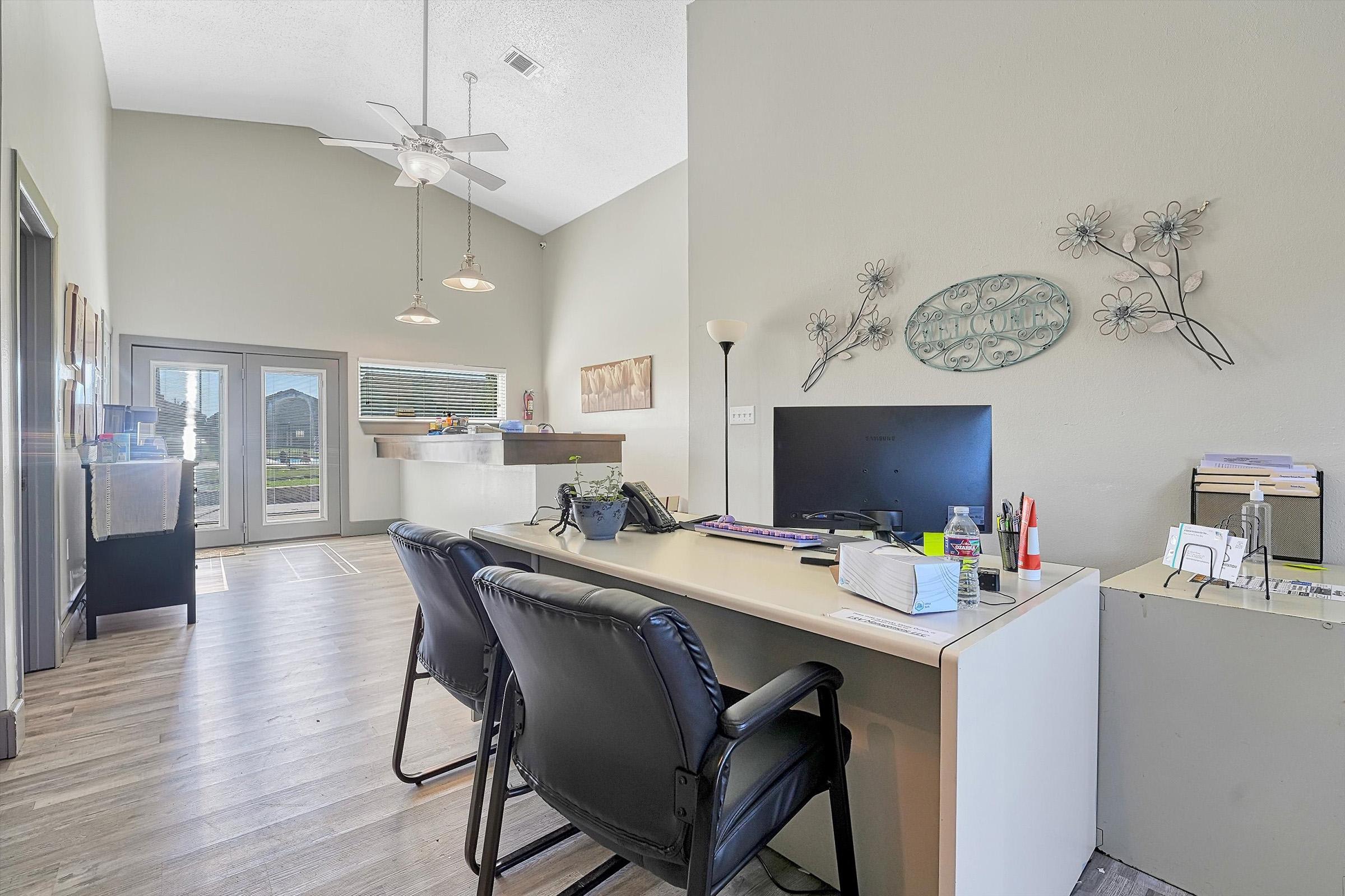 Apple Creek Apartments – photo 4