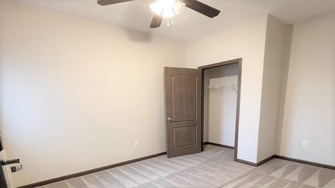 Sleepy Ridge Apartments – photo 2