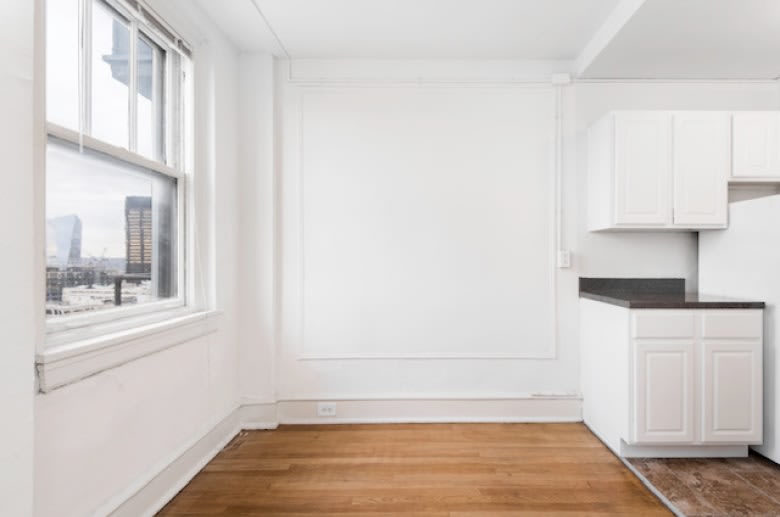 Embassy Apartments – photo 4