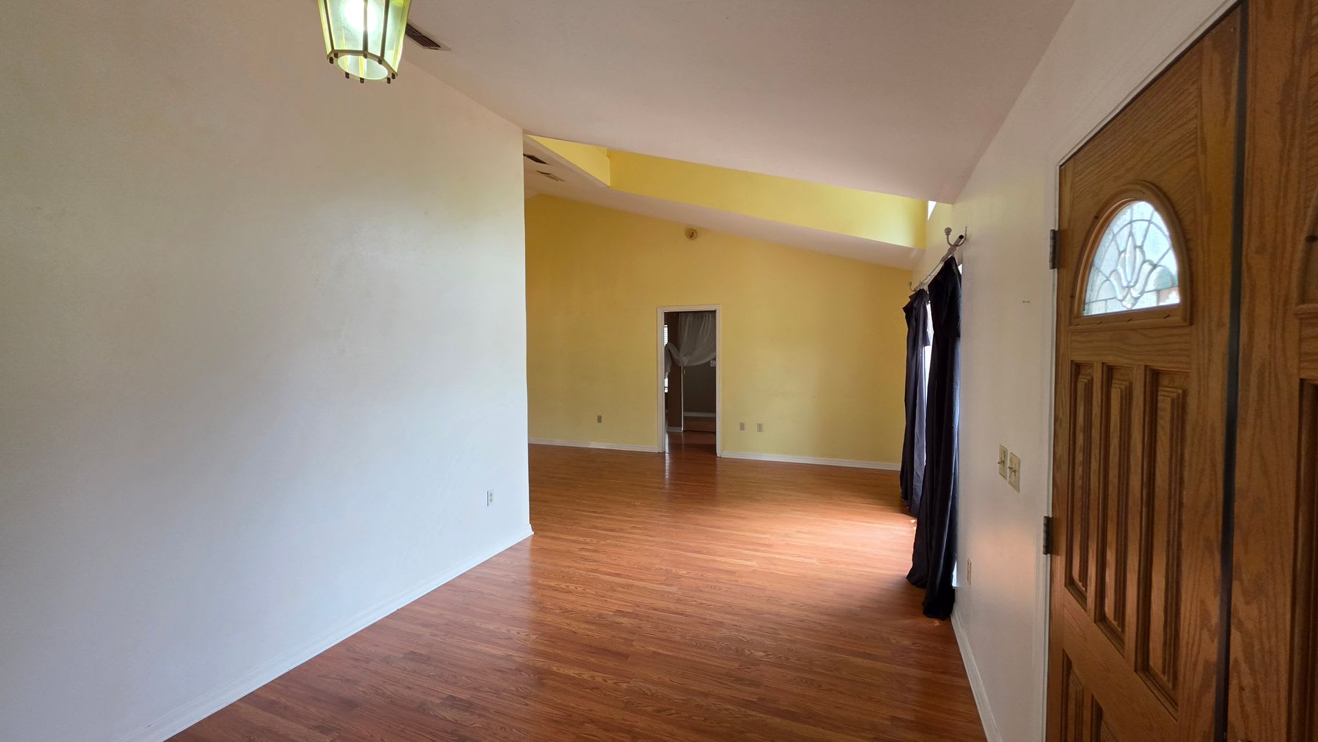 3 Bed, 3 Bath, 2 Car garage. – photo 4