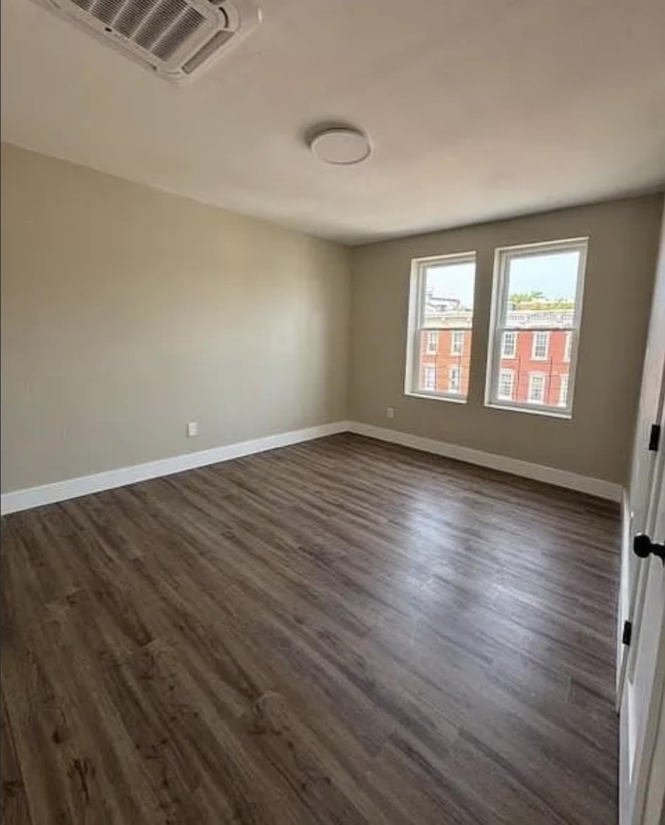 686 BERGEN AVE – photo 5