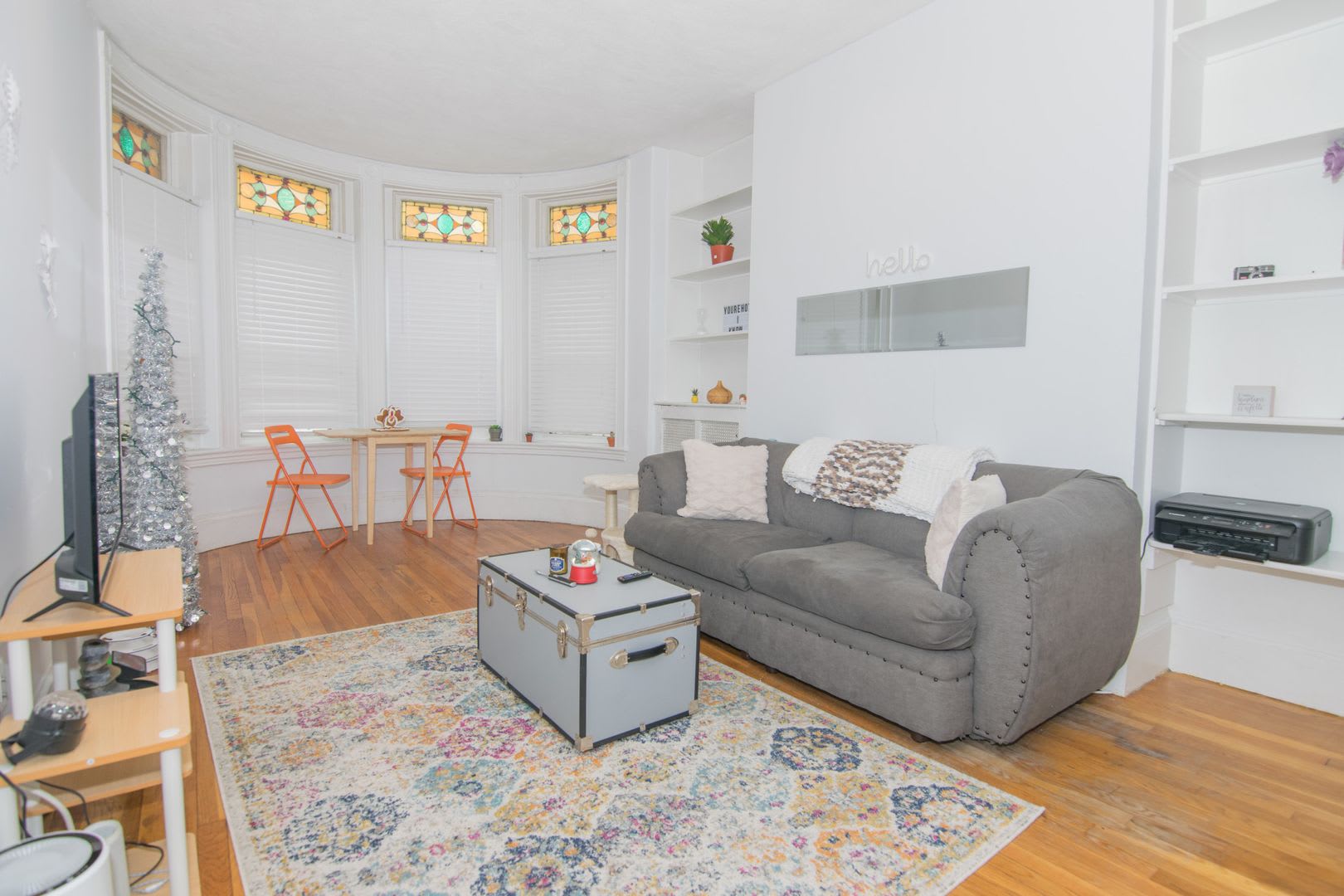 Large 2 bed next to Northeastern and Berklee for the upcoming school year! – photo 3
