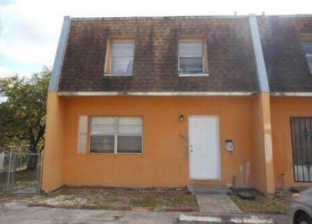 5950 NW 27th Place – photo 2