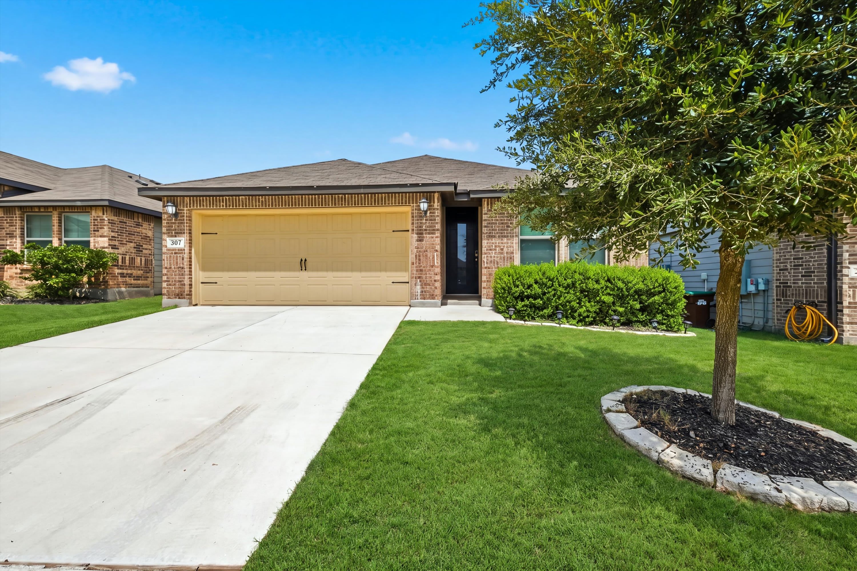 307 Goodfella Avenue – photo 2