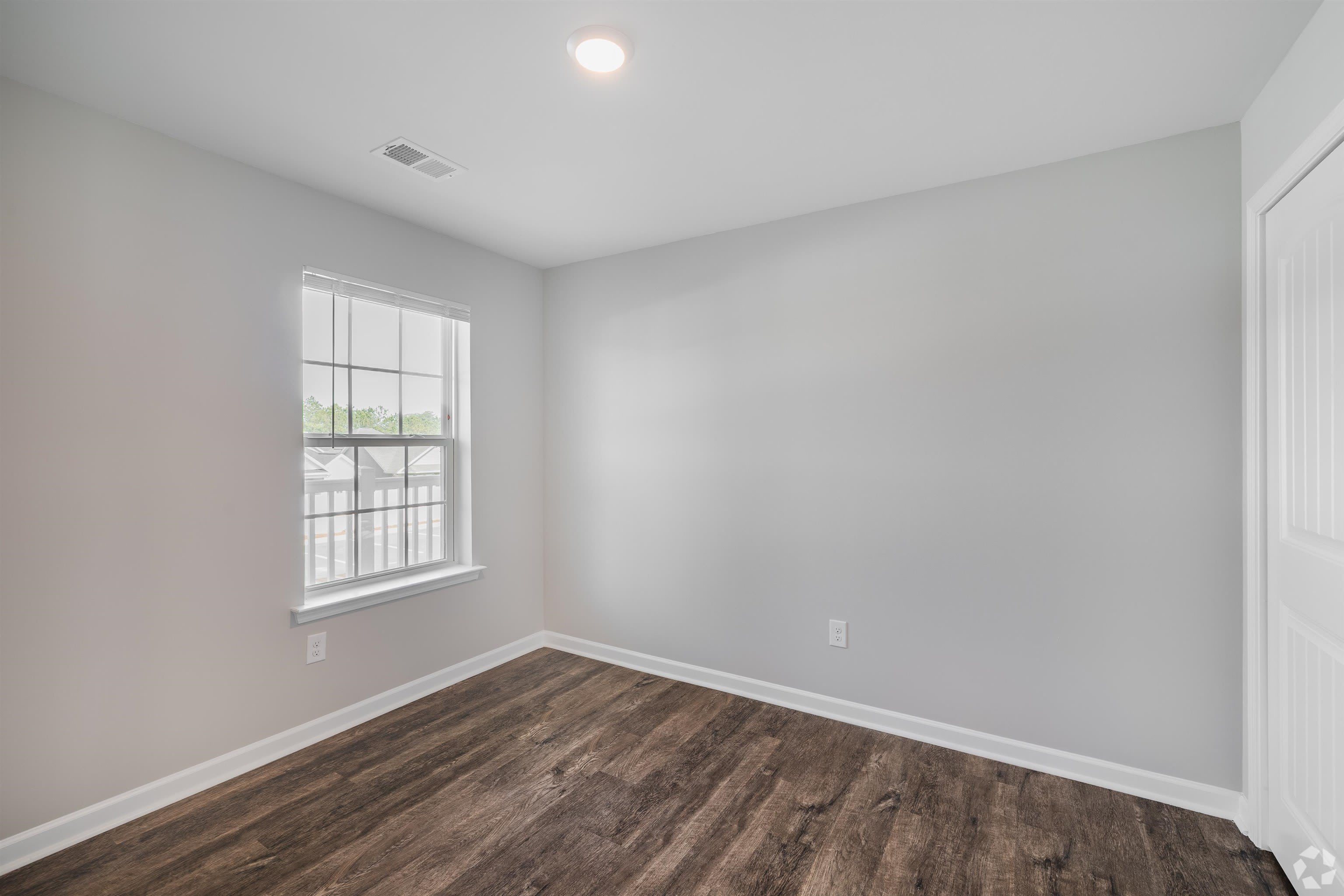 755 Charter Dr. – photo 3