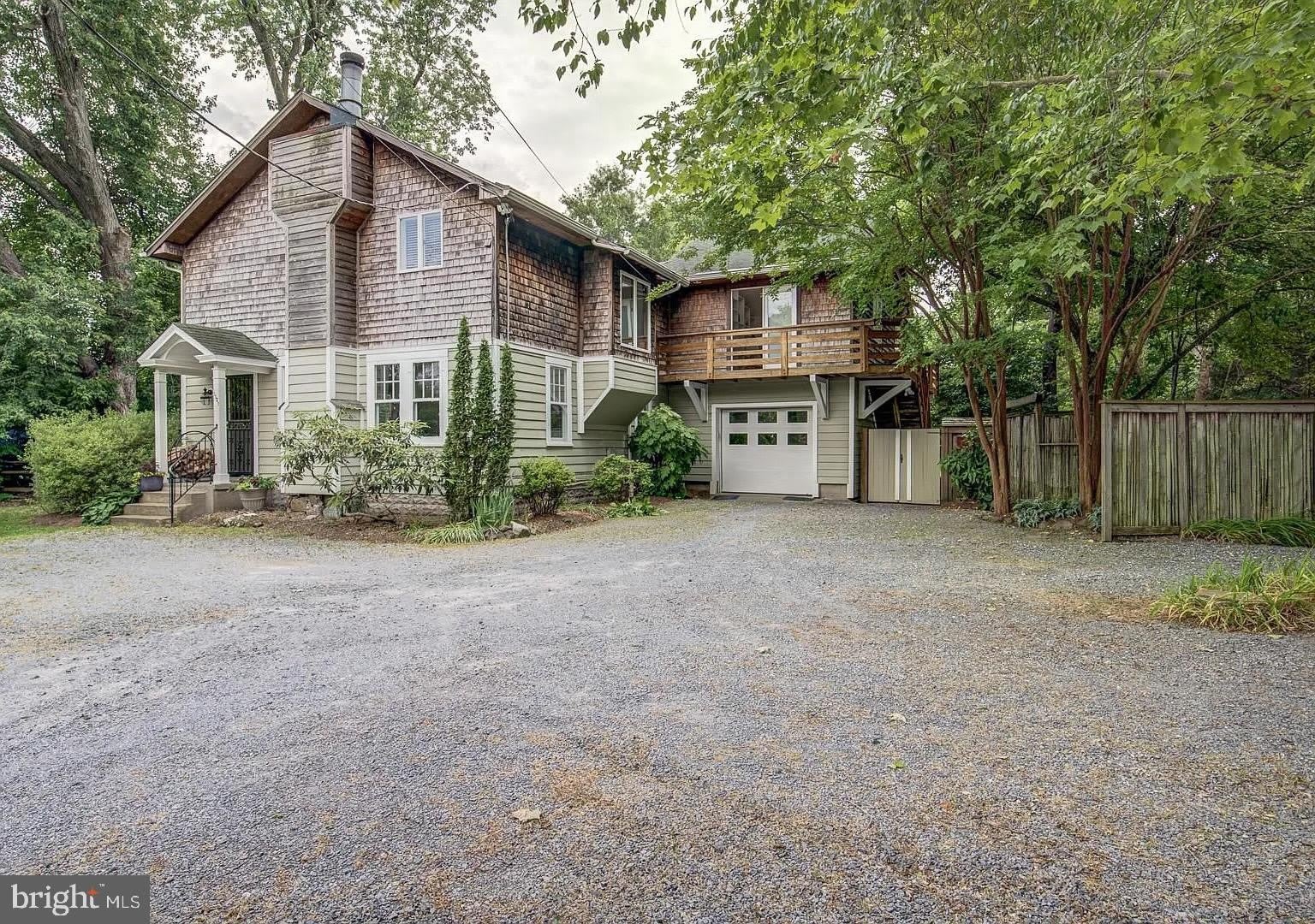 1121 TYLER Avenue – photo 2