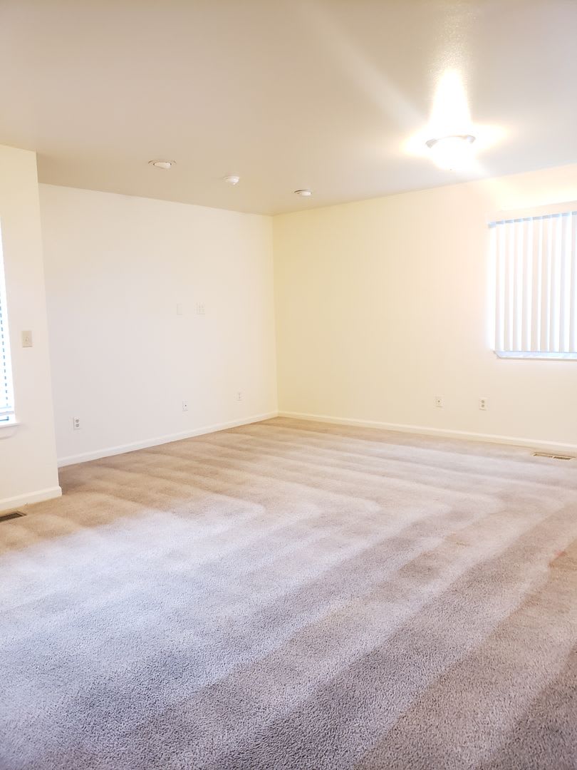 909 Gellatly St. – photo 4