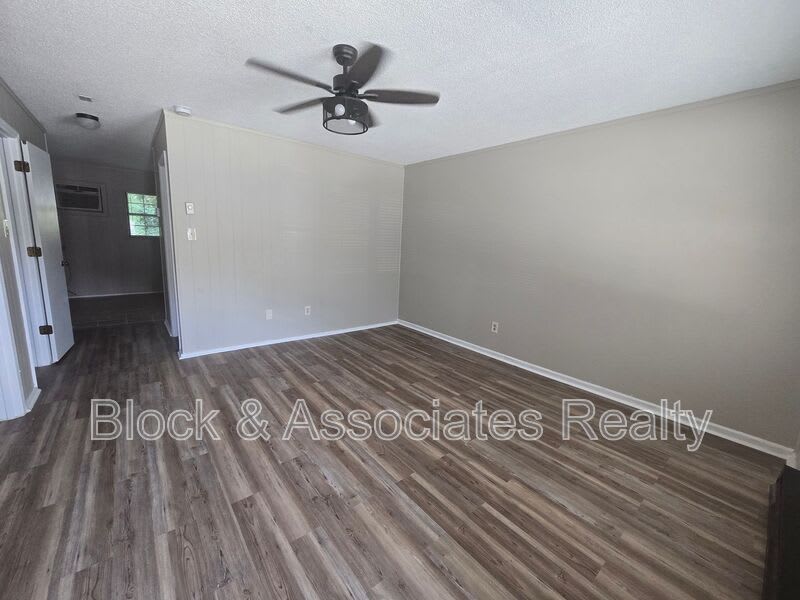 208 Julian Ave – photo 3