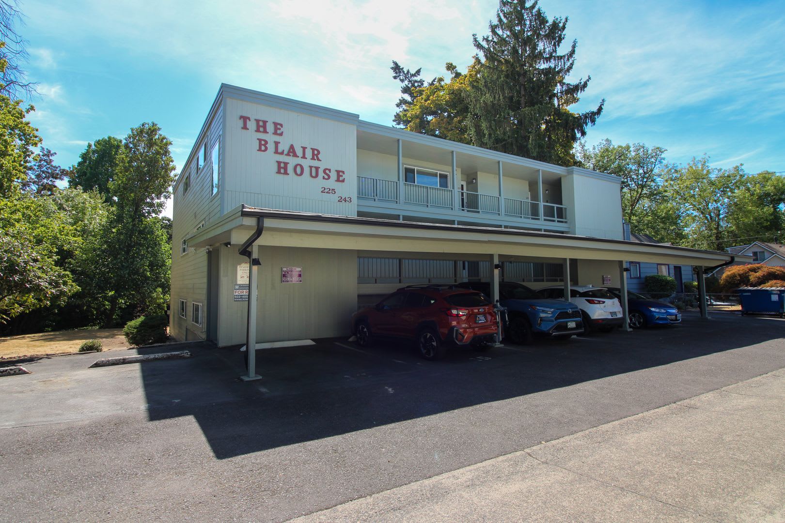RENT SPECIAL: ½ Off First Full Month's Rent With One Year Lease! ~ 227 24th – photo 2