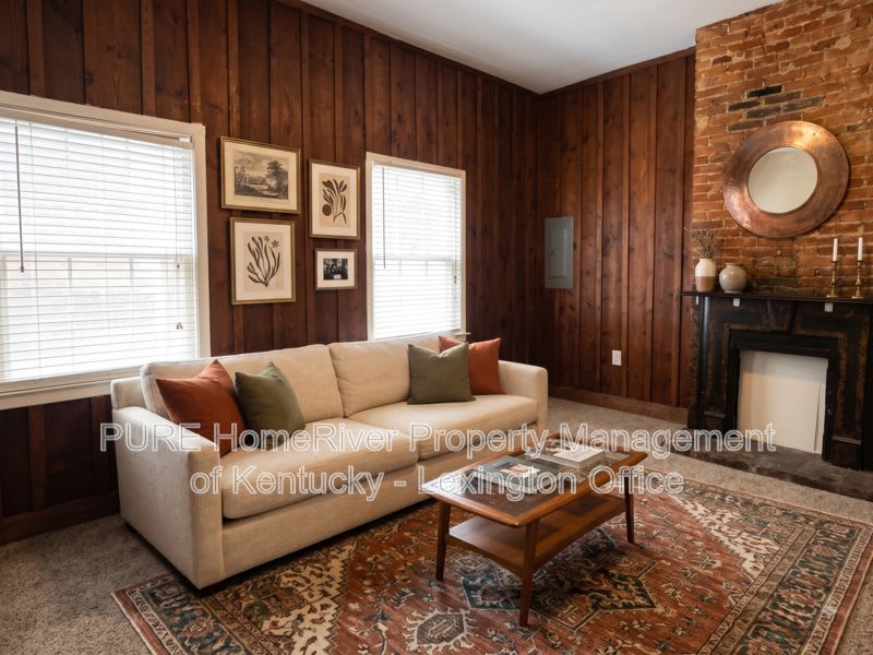 444 N Broadway – photo 2