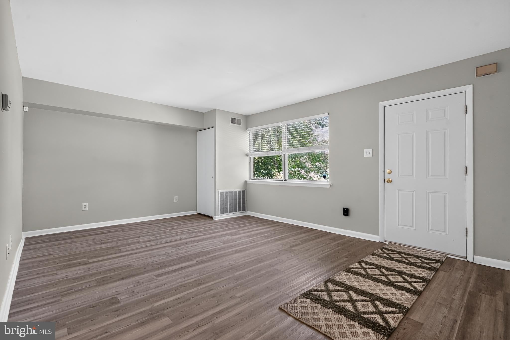 151 PARKER Avenue – photo 2