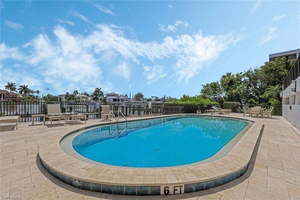 10562 Gulf Shore Dr – photo 1