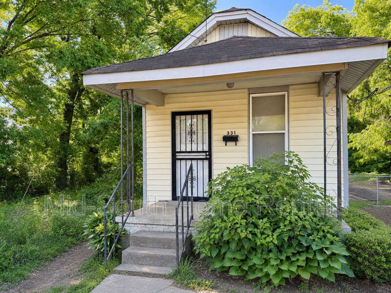 331 W Dison Ave – photo 1