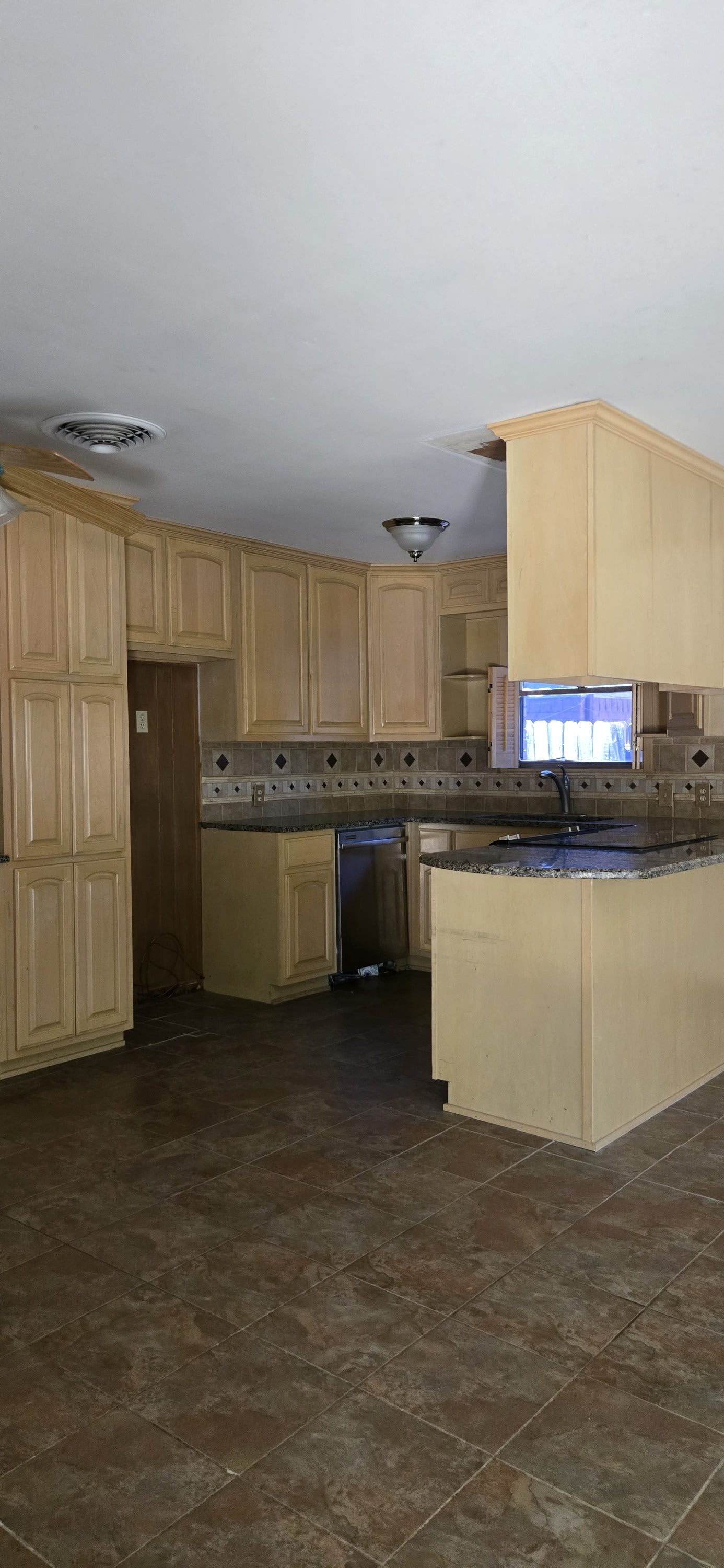 1814 Linwood Road – photo 2