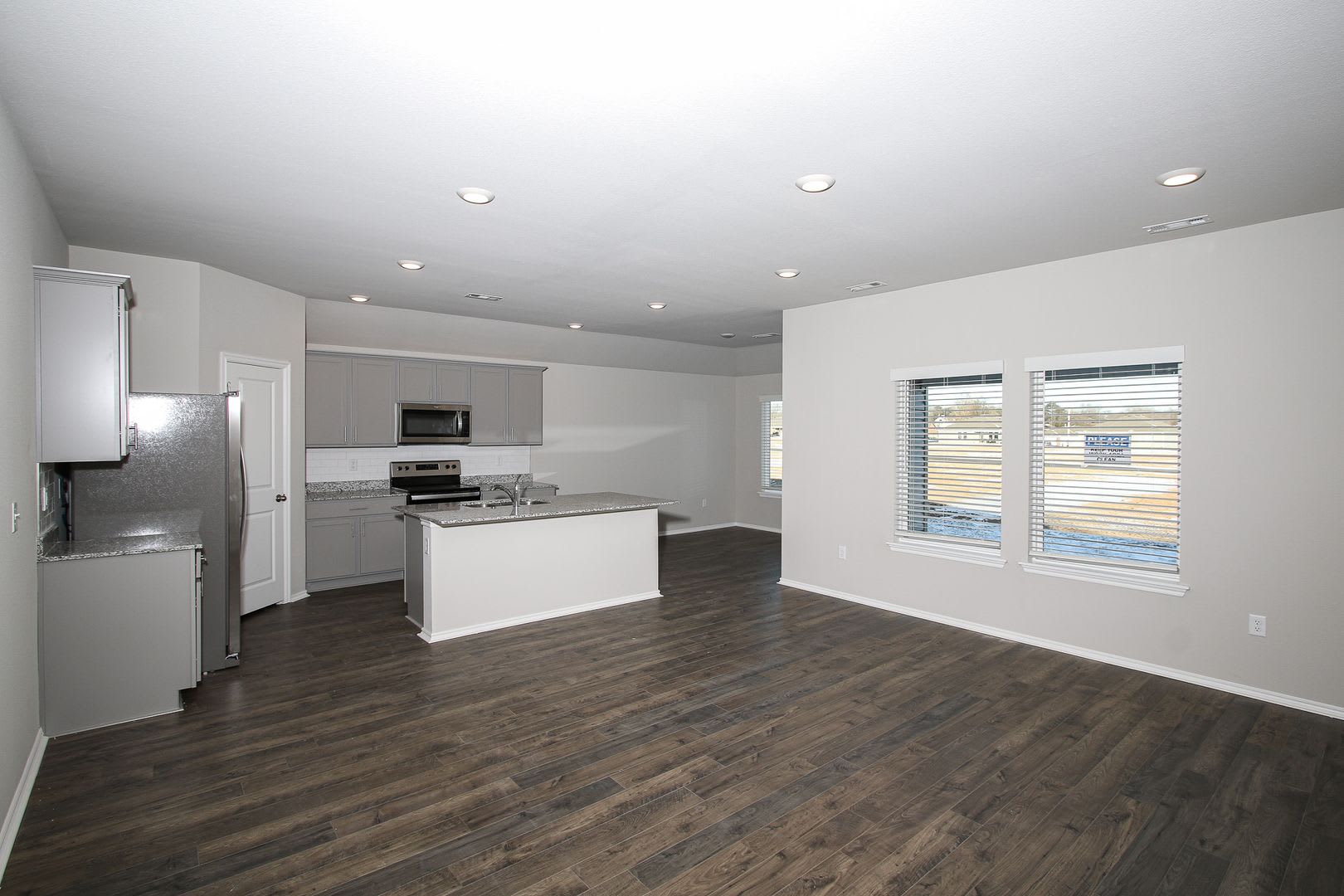 Beautiful new build ready for you! – photo 3
