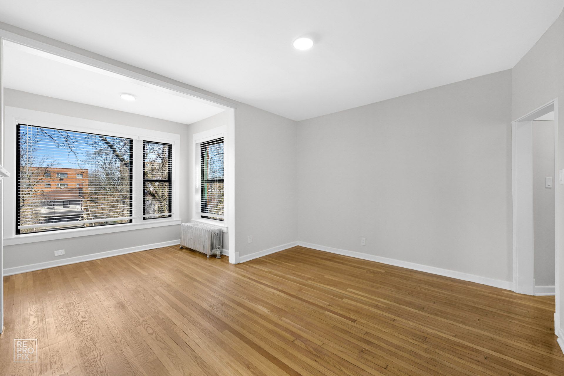 2826 E 76th Pl – photo 3