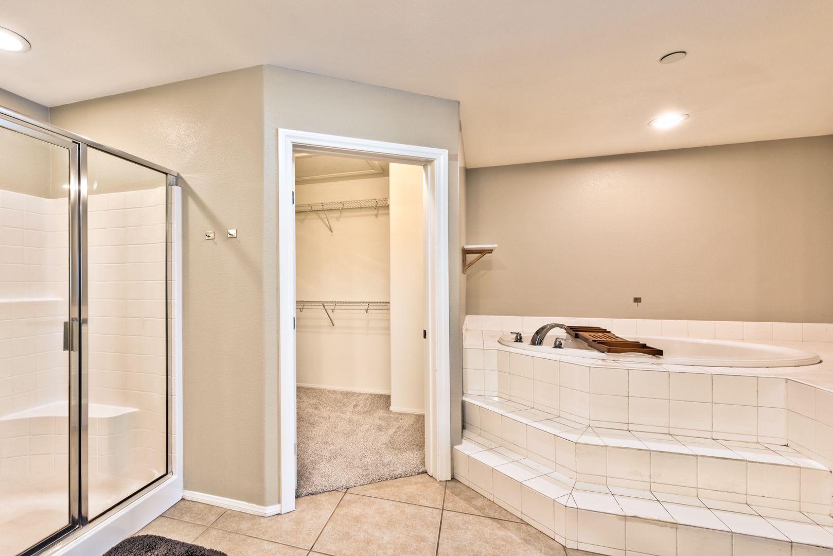 1172 Via Trevi, Henderson, Nevada 89052 – photo 4