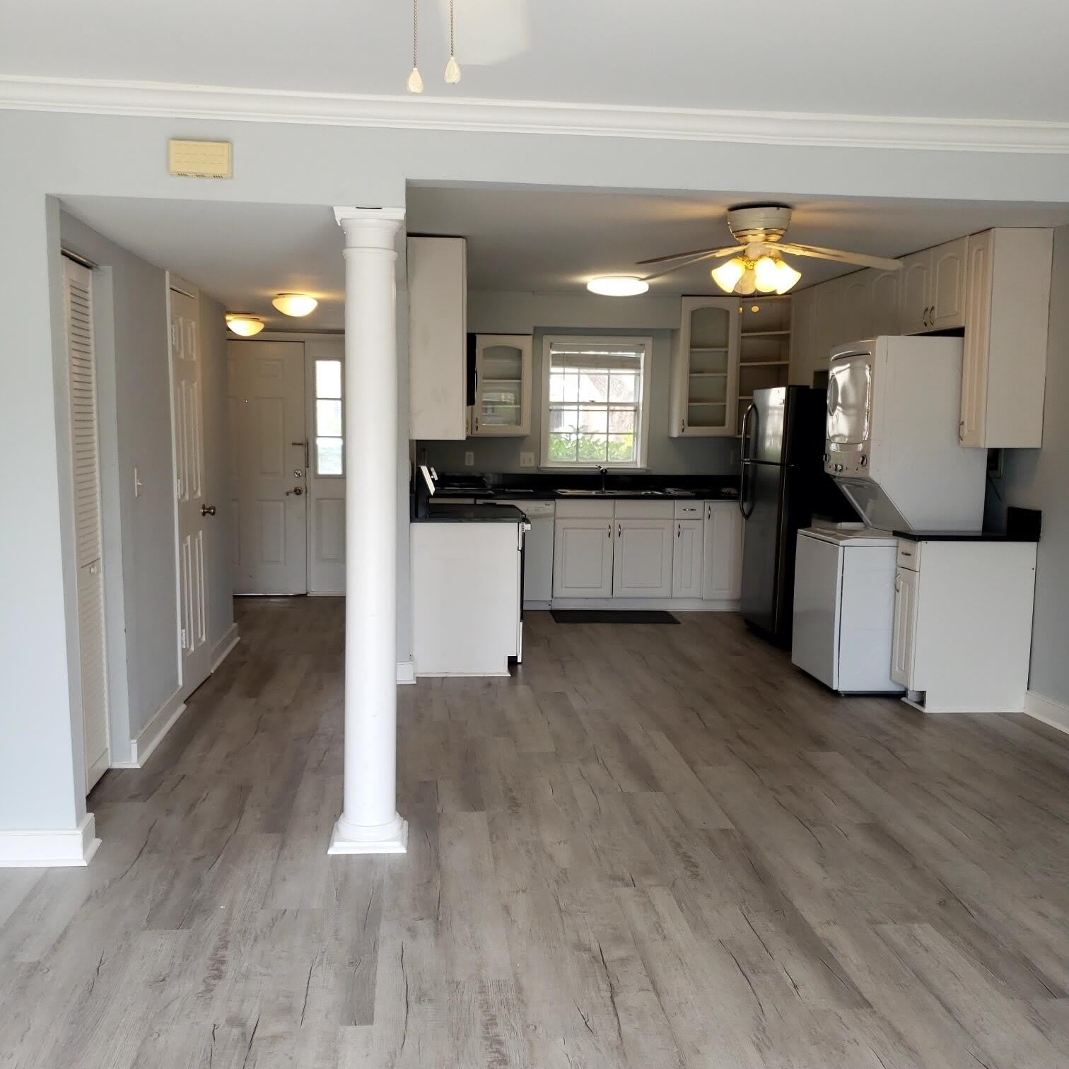 324 Lakeside Drive – photo 4