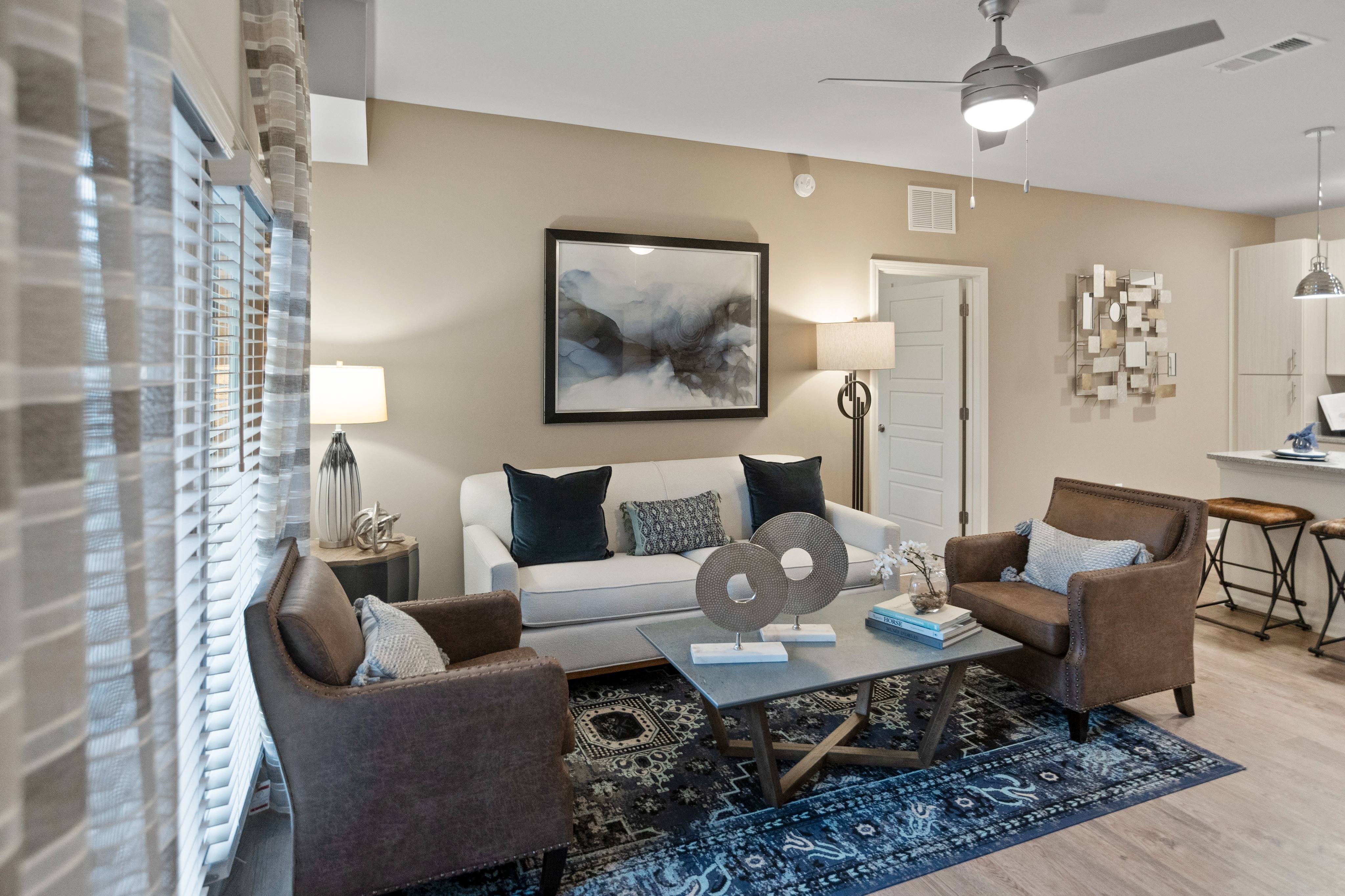 Quaint 2 Bed 1 Bath Townhome – photo 5