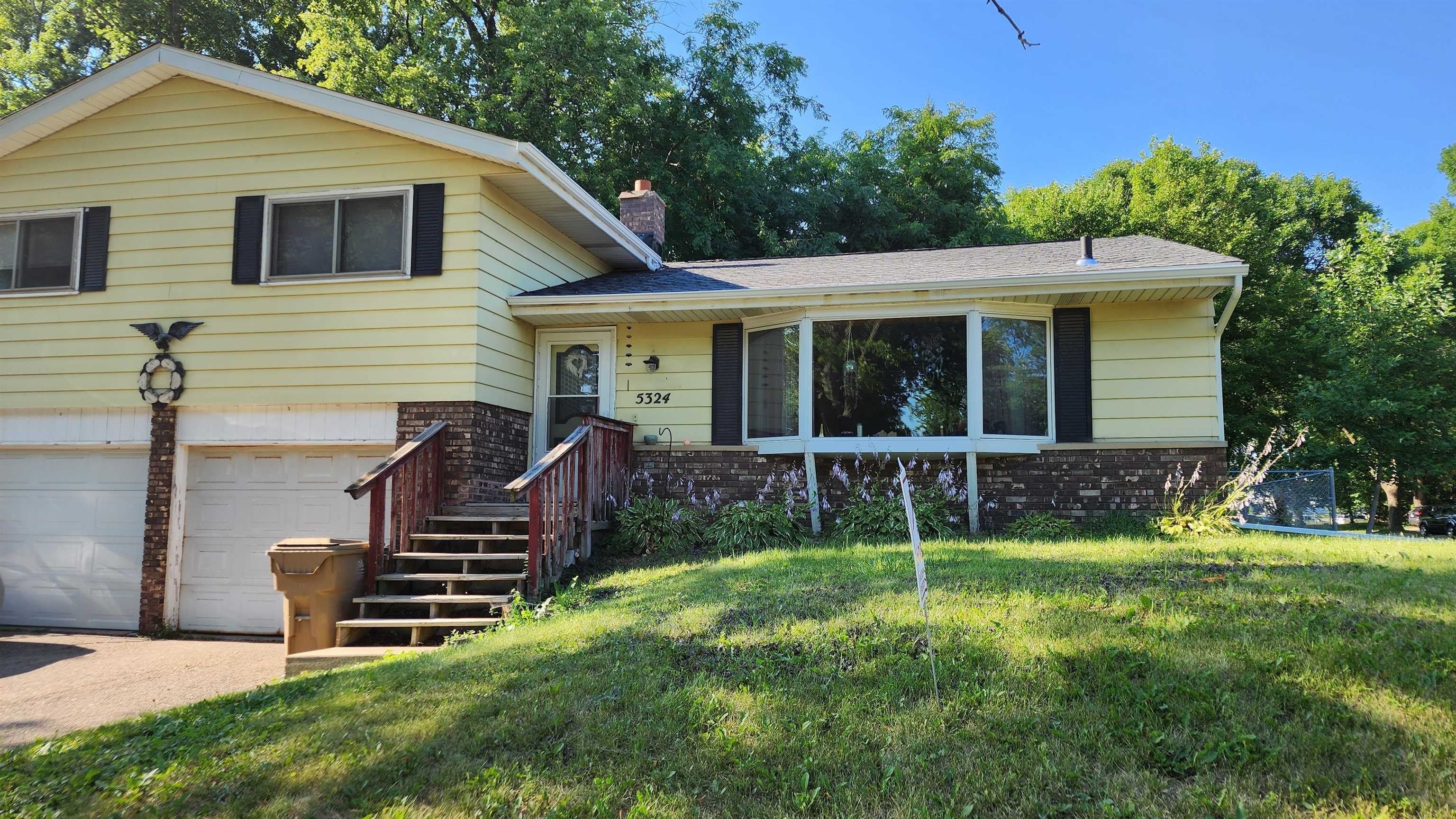 5324 Miwaukee Street – photo 2
