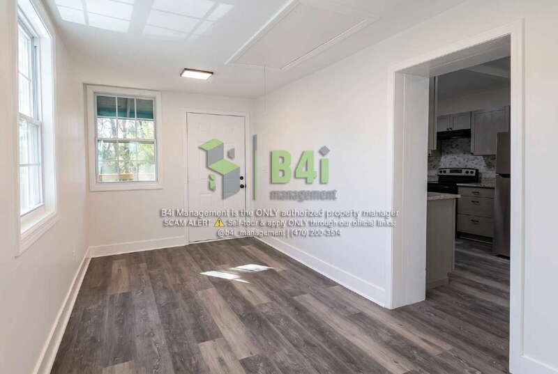 1418 E 10th St – photo 3