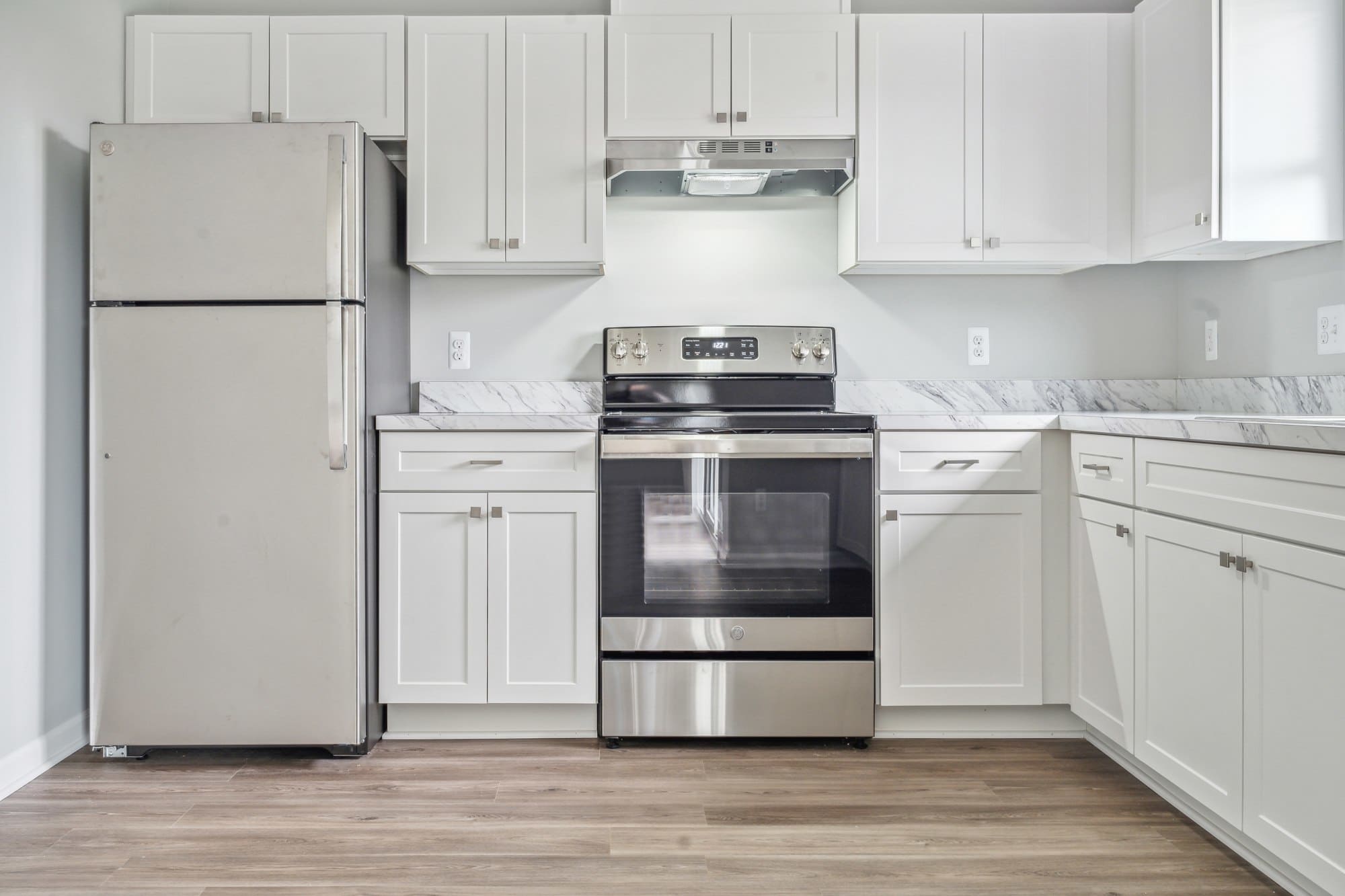 Independence Square Apartments – photo 4