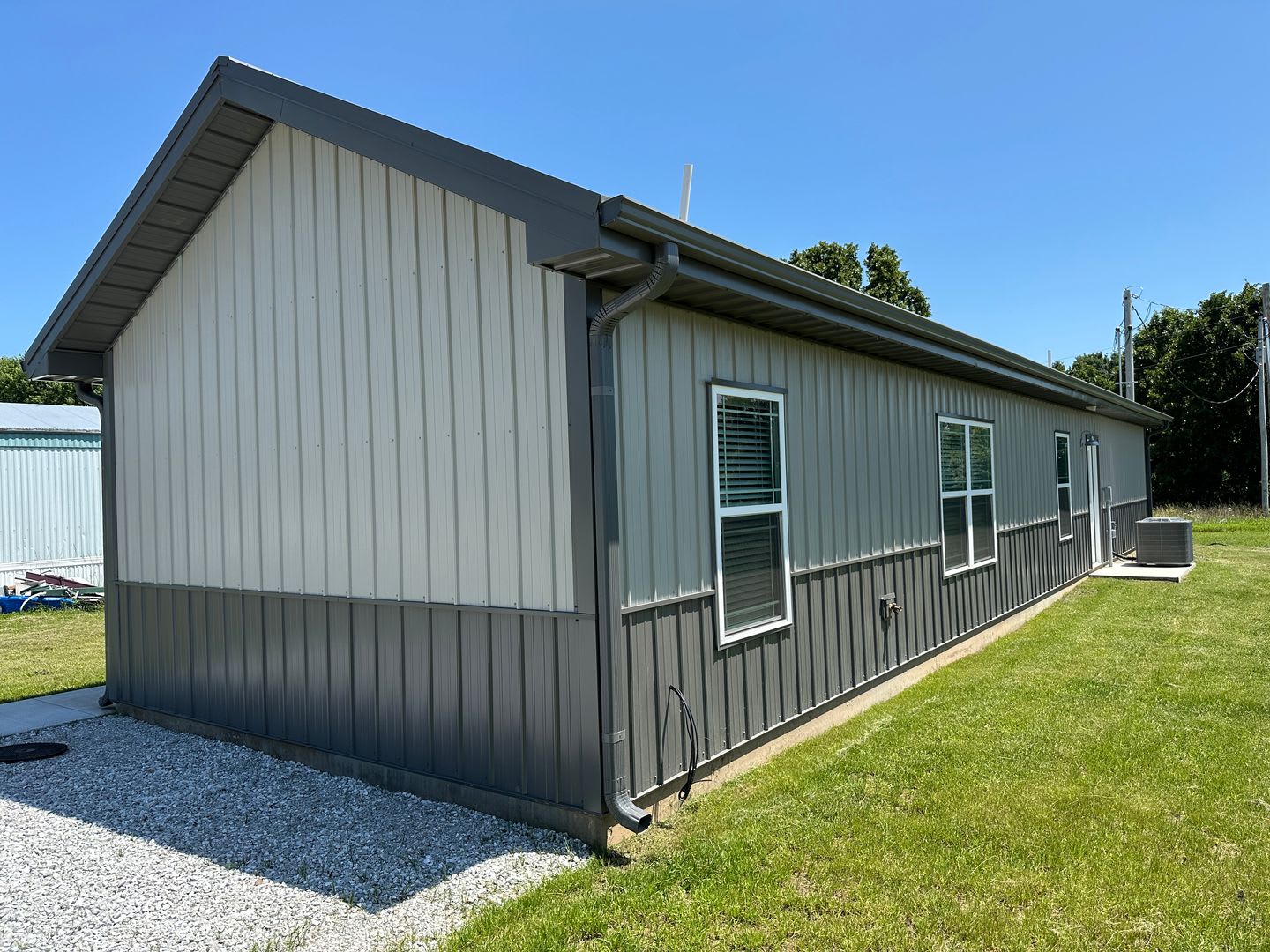 For lease: 2 Bed, 2 Bath Home Rural Neosho- $1095.90/Mo – photo 2