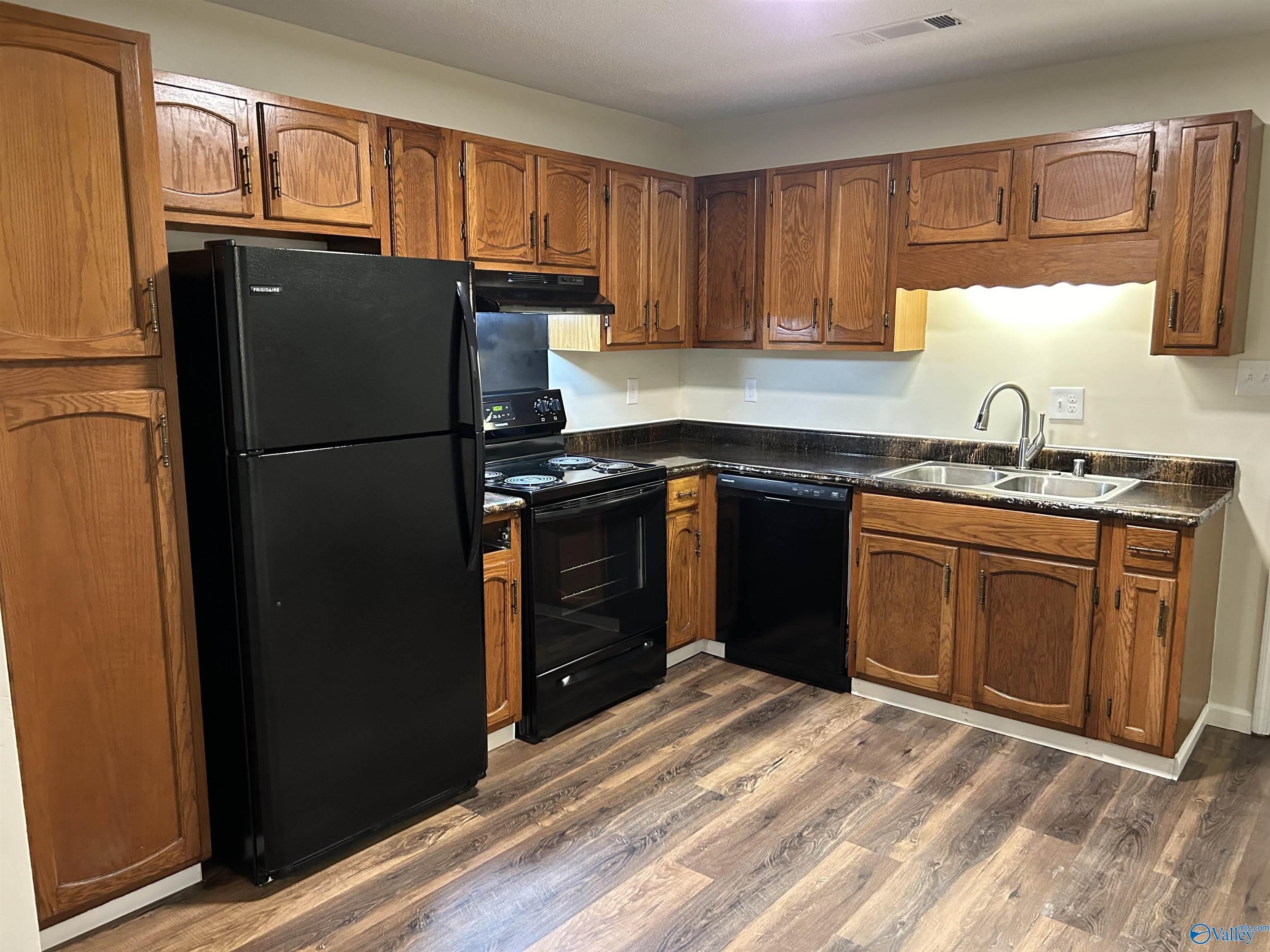 1810 Ororke Lane – photo 1