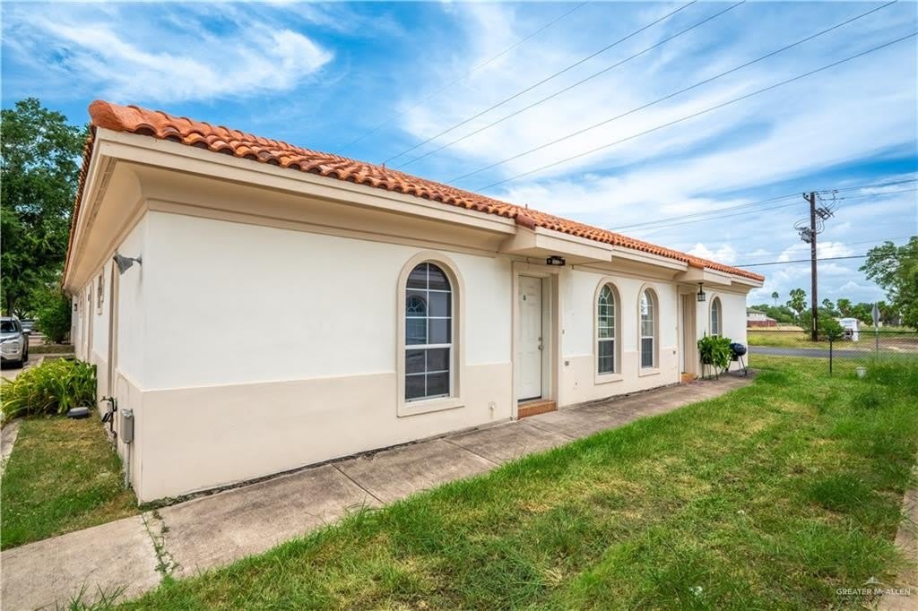 604 Buena Vista Drive – photo 2