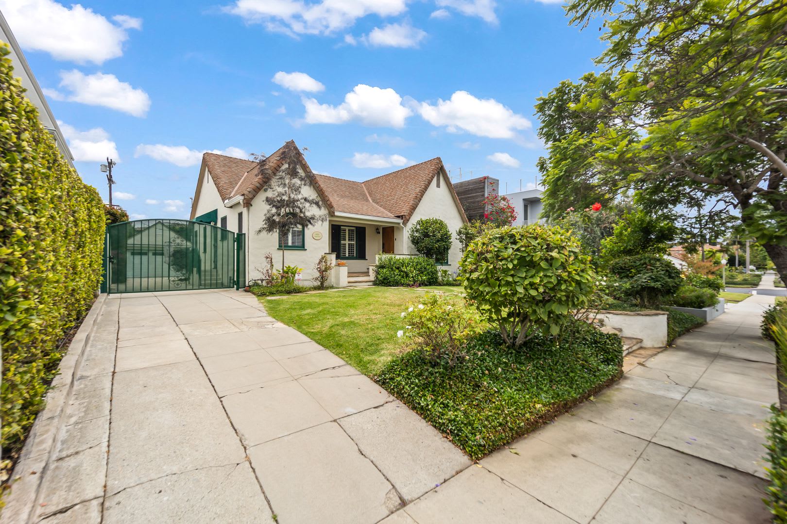 Beautiful House in Westwood Charter Cachment Area – photo 2