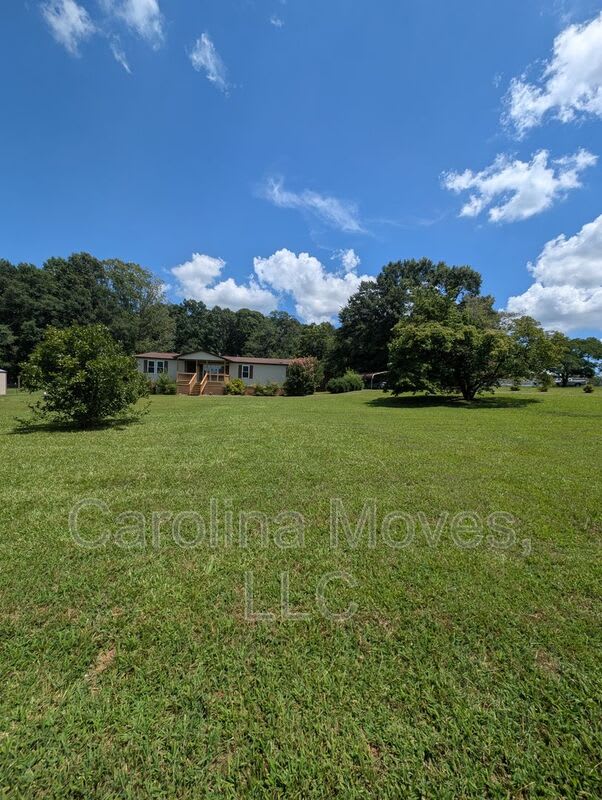 220 Farrs Road – photo 2