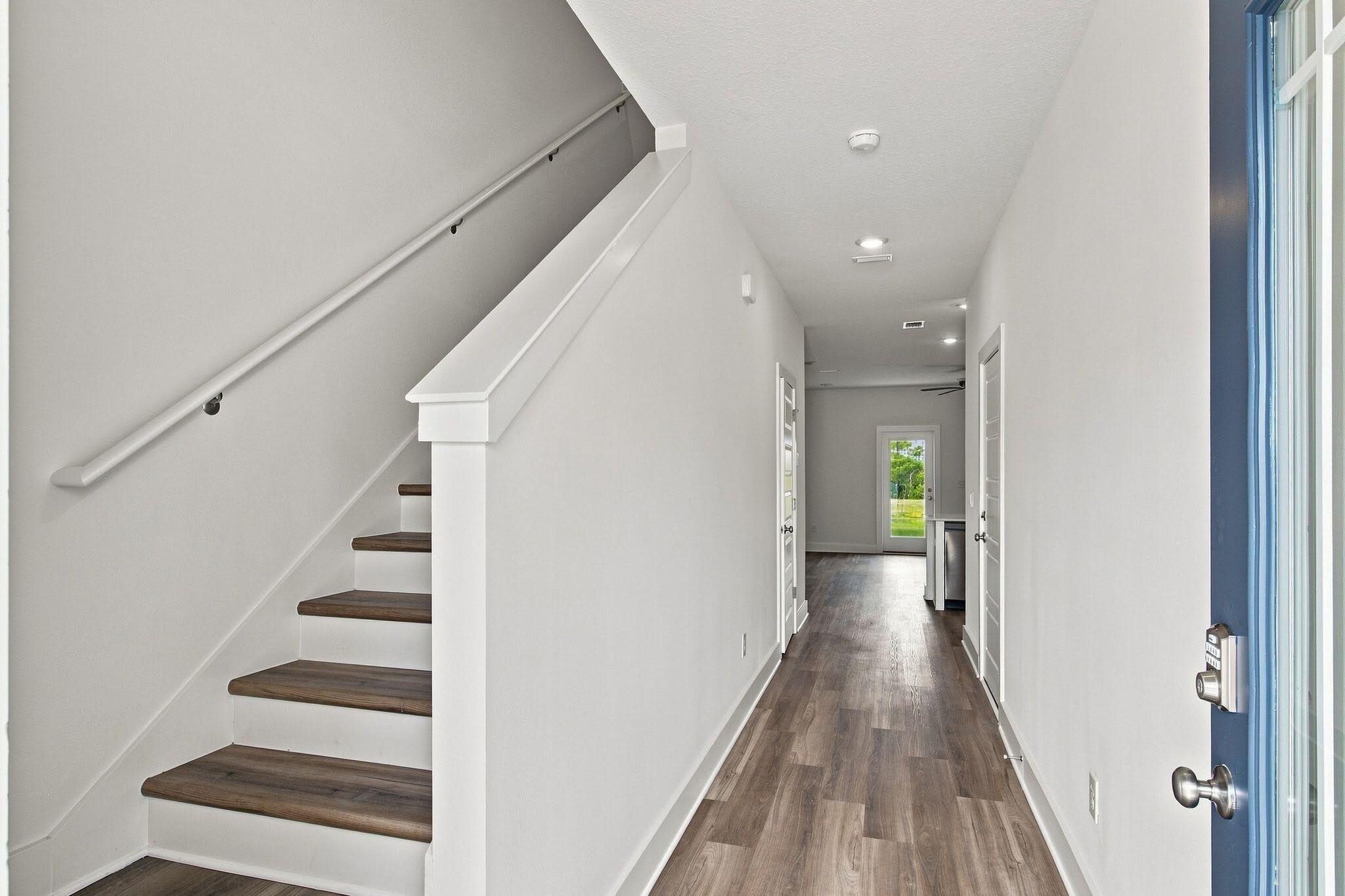 157 Hawk Street – photo 3