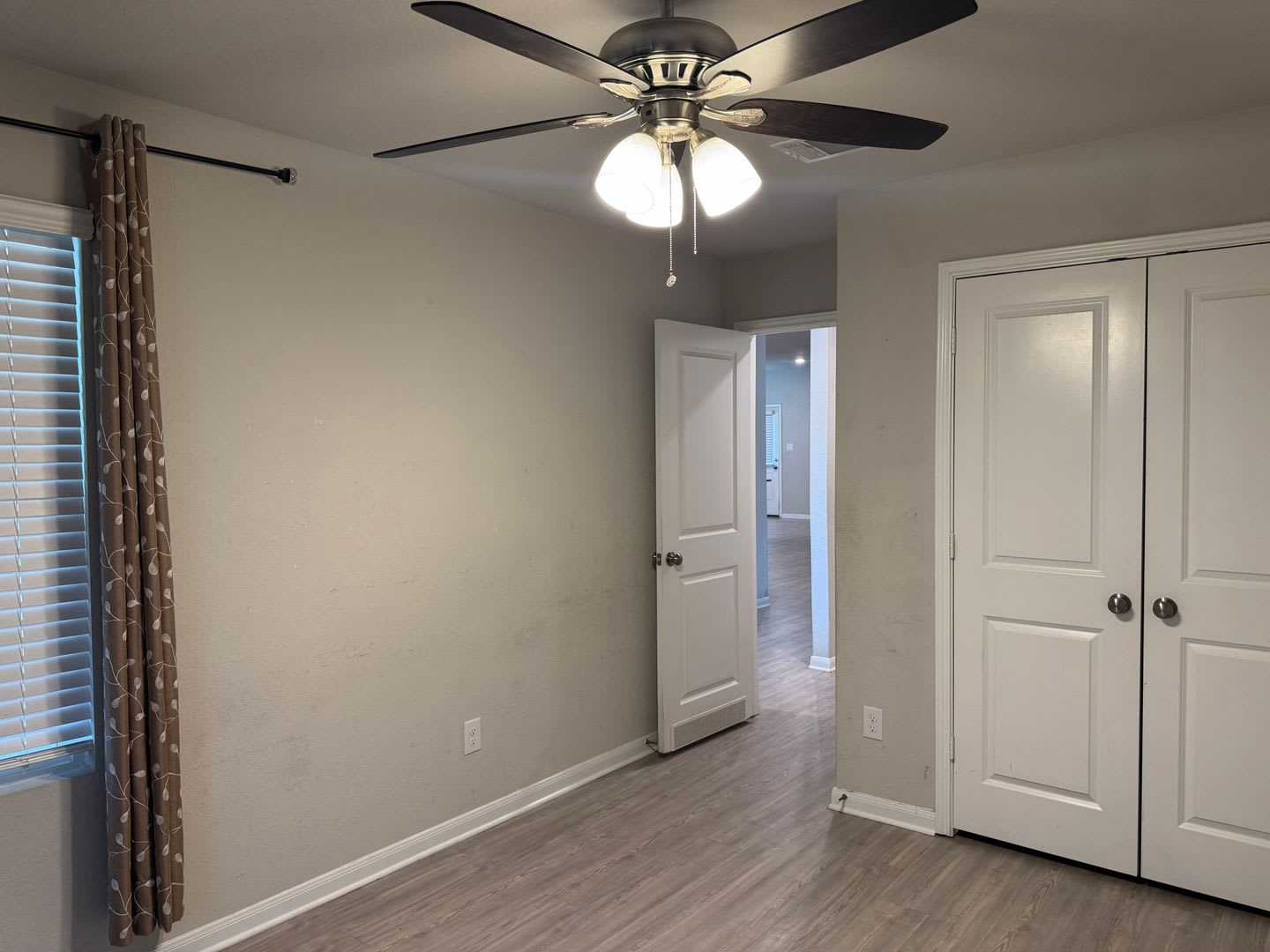 Welcome home to 12702 Mirecourt Way! – photo 5