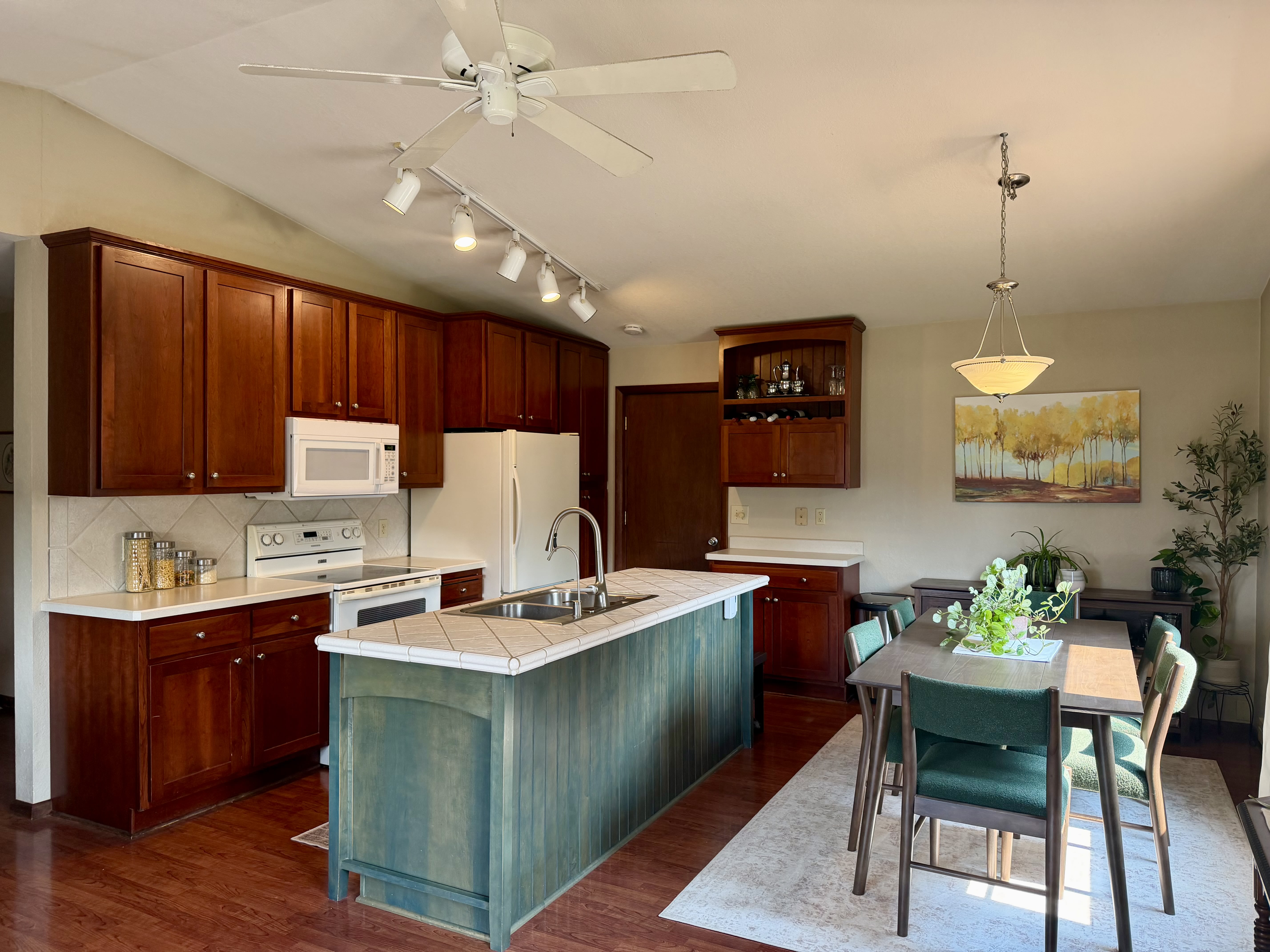712 Redletter Street – photo 3
