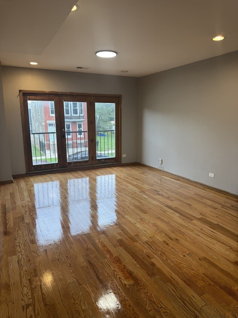 1114 S Albany Avenue – photo 3