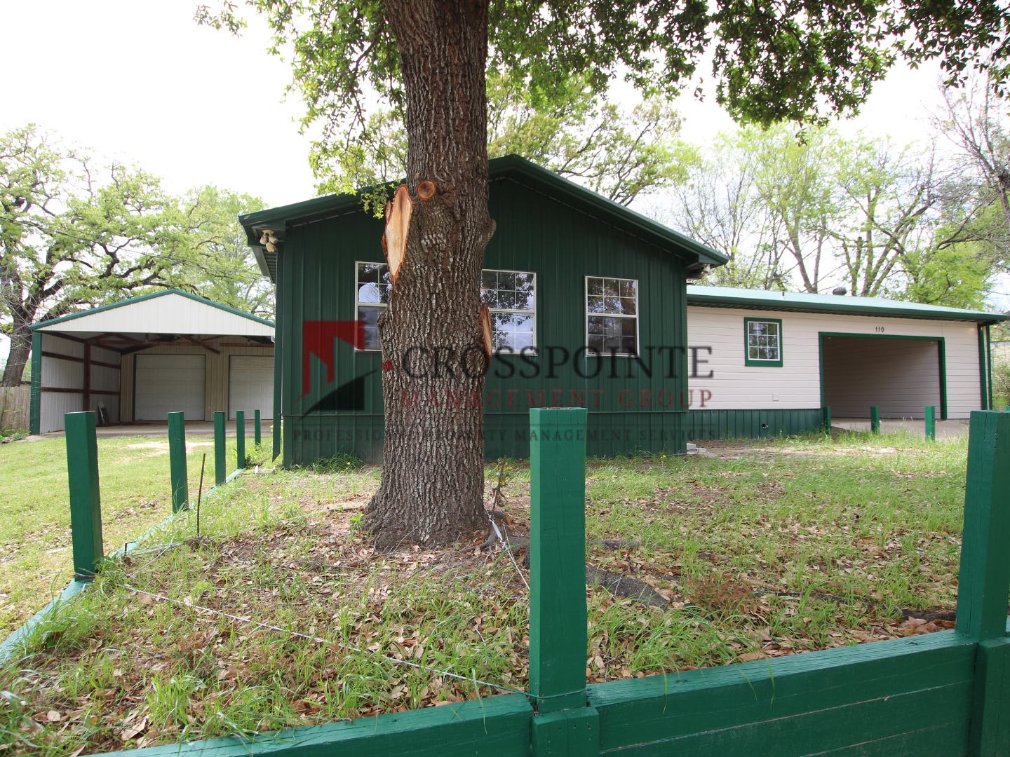 Tour Today! 3 Bedroom 2 Bath in Bullard! Large Shop! – photo 3
