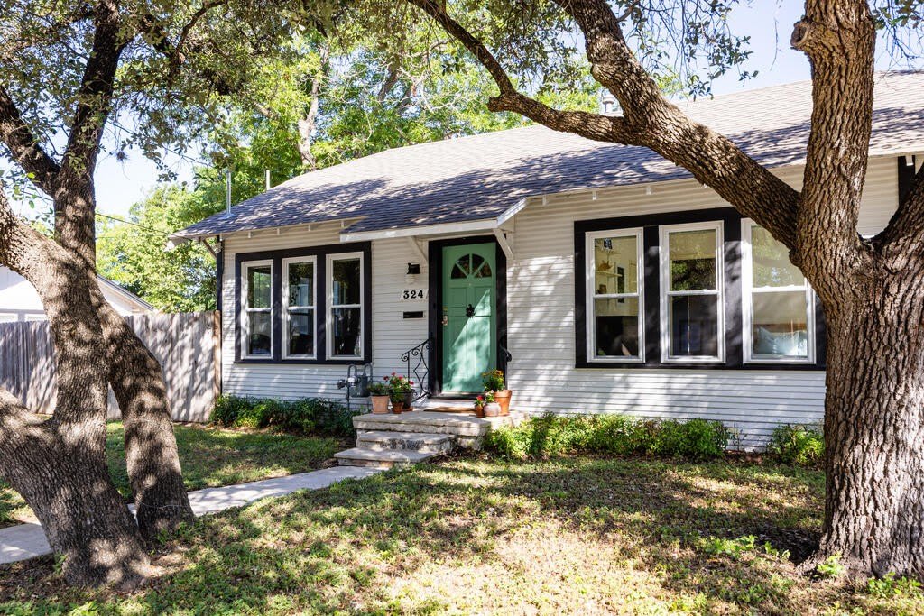 324 Lytle St – photo 3