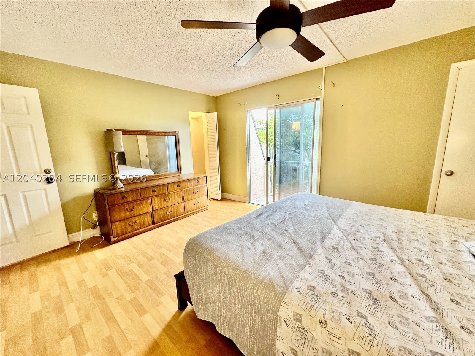 1100 SE 4th Ave – photo 4