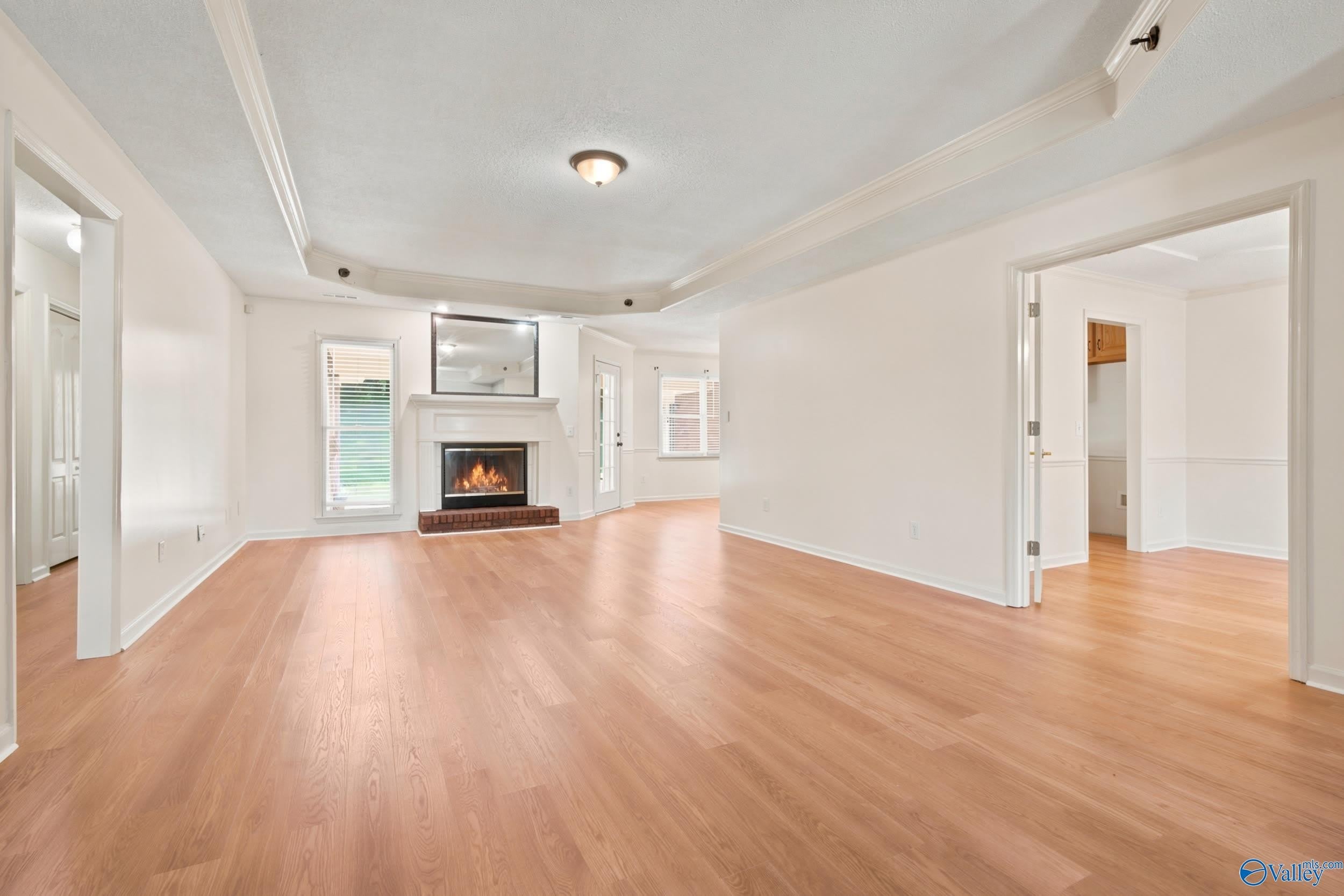 135 Castleton Drive – photo 3