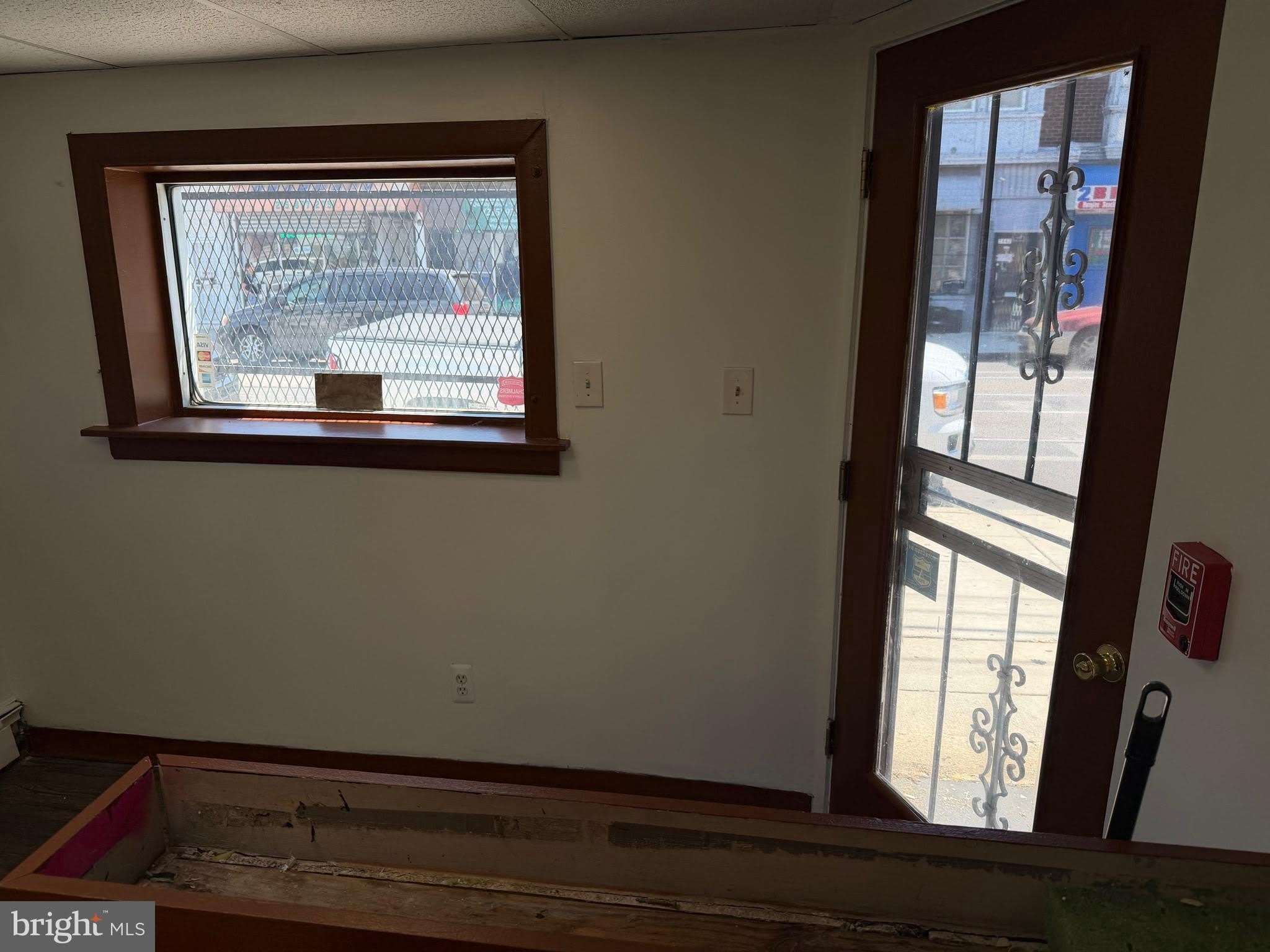 5943 LANSDOWNE Avenue – photo 4