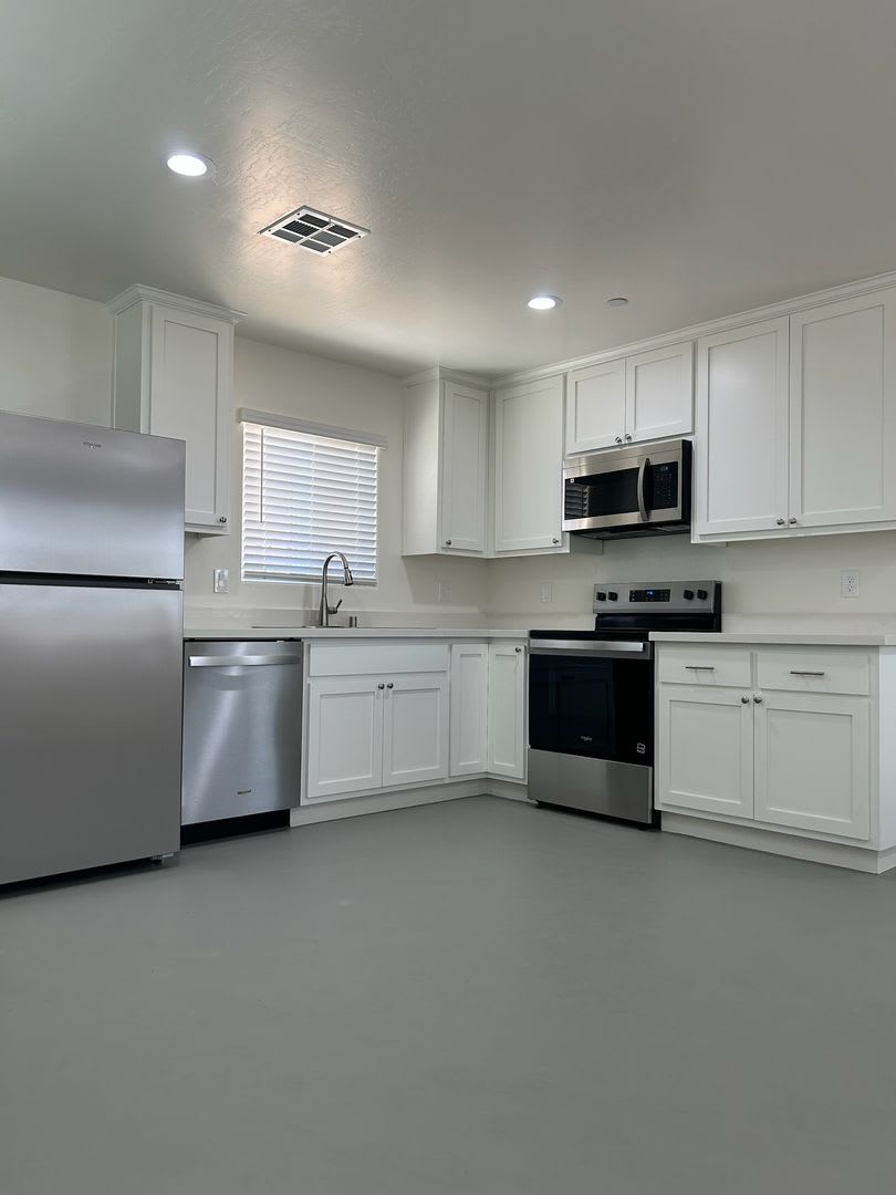 1340 W Mariposa Ave Unit A – photo 5