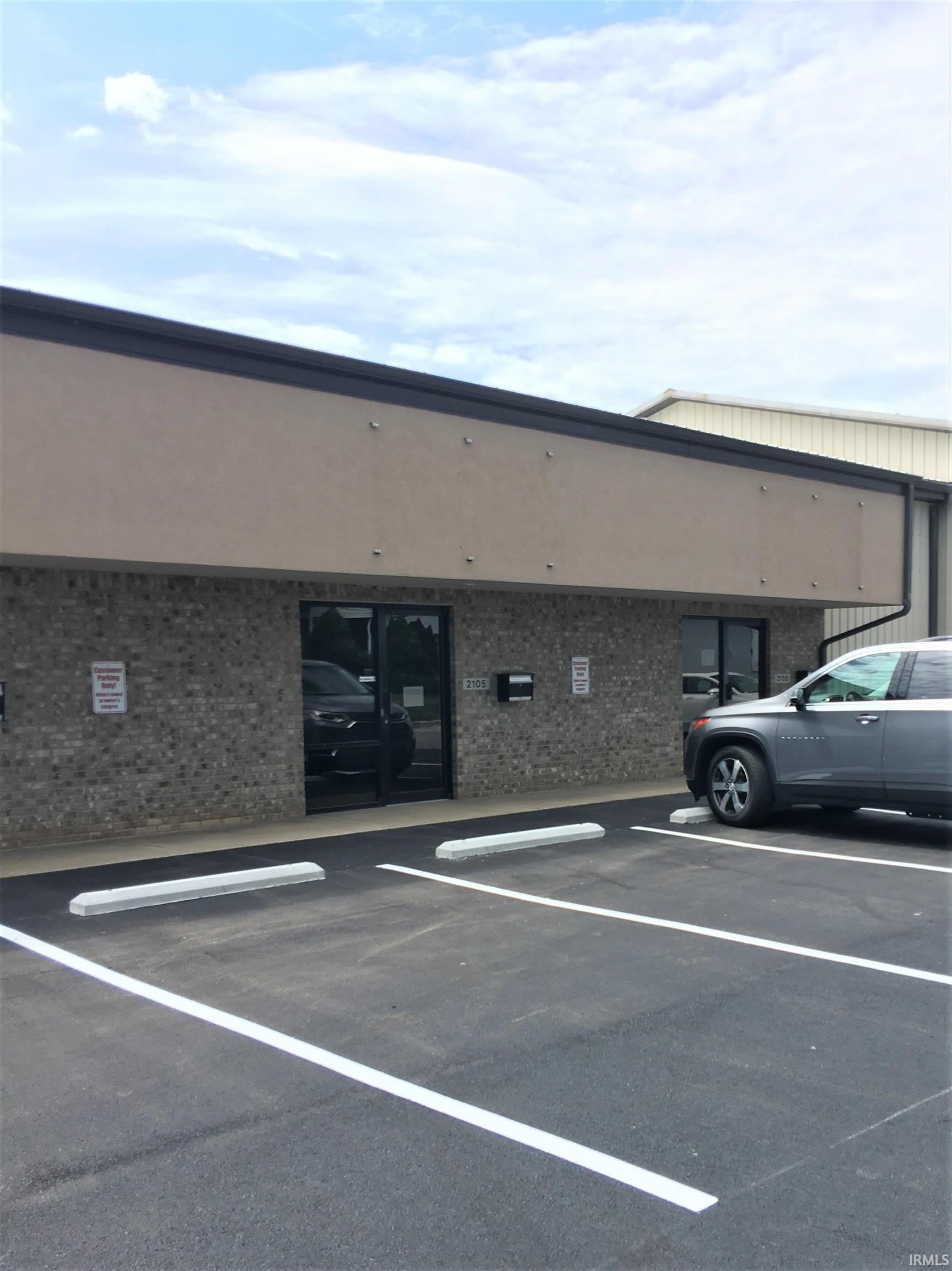 2105-2109 W Godman Avenue – photo 1